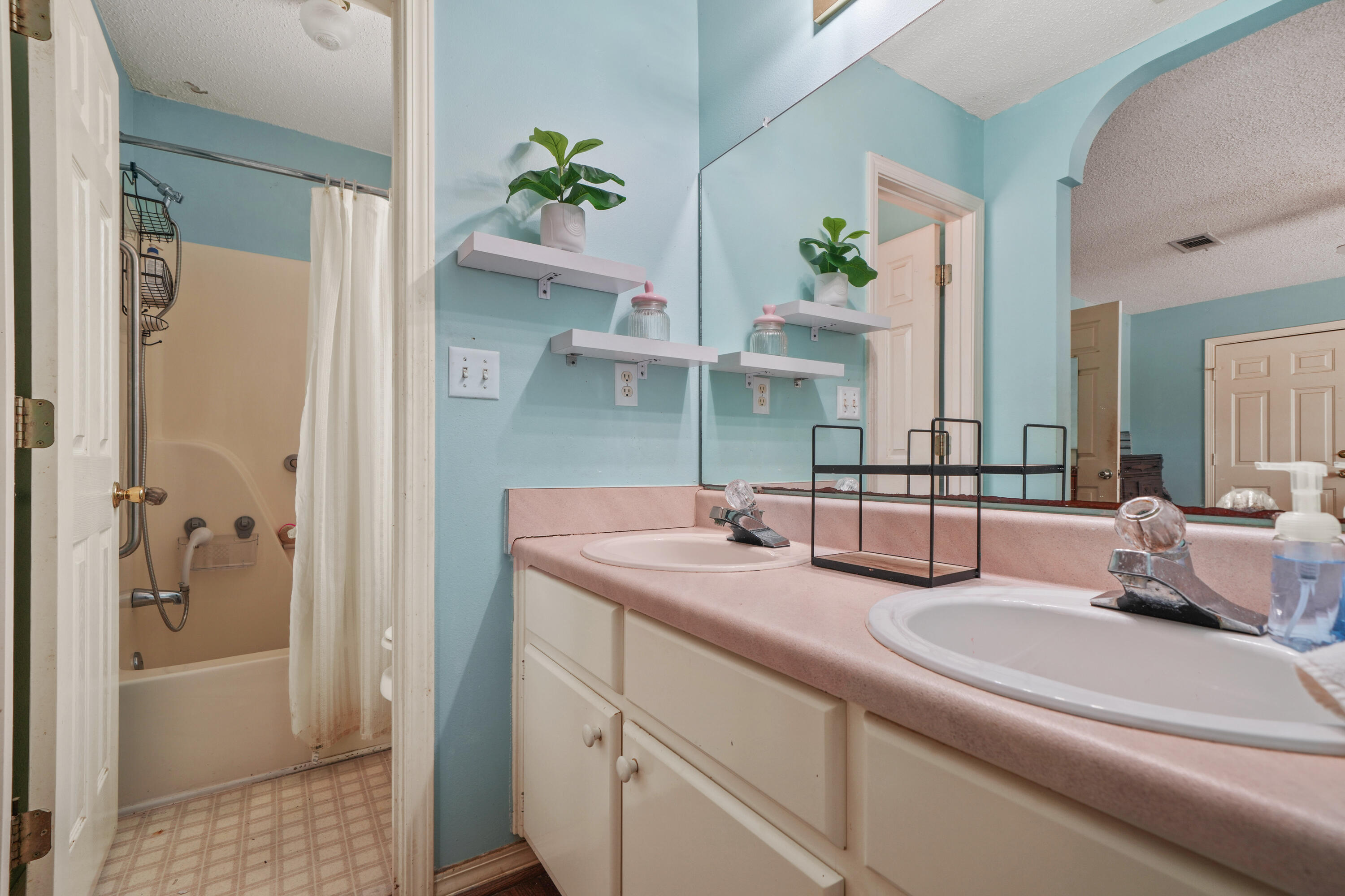 LAKE JUNIPER ESTATES UNIT 3 - Residential