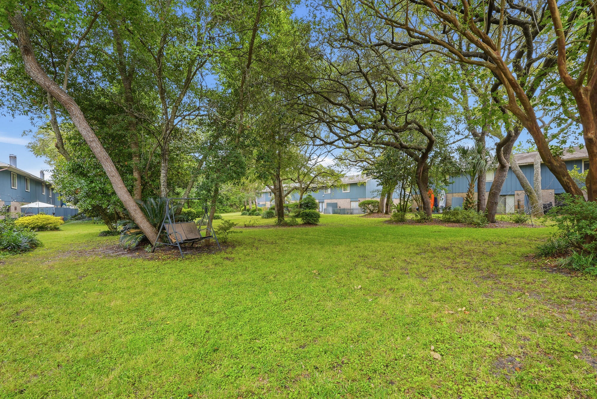 ROCKY BAYOU T/H - Residential