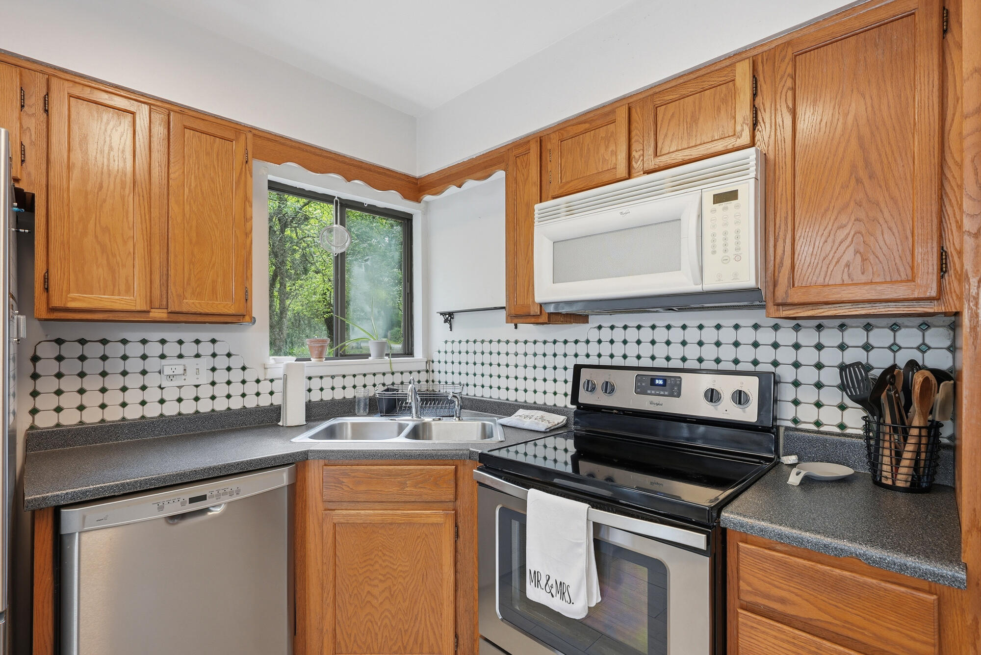 ROCKY BAYOU T/H - Residential