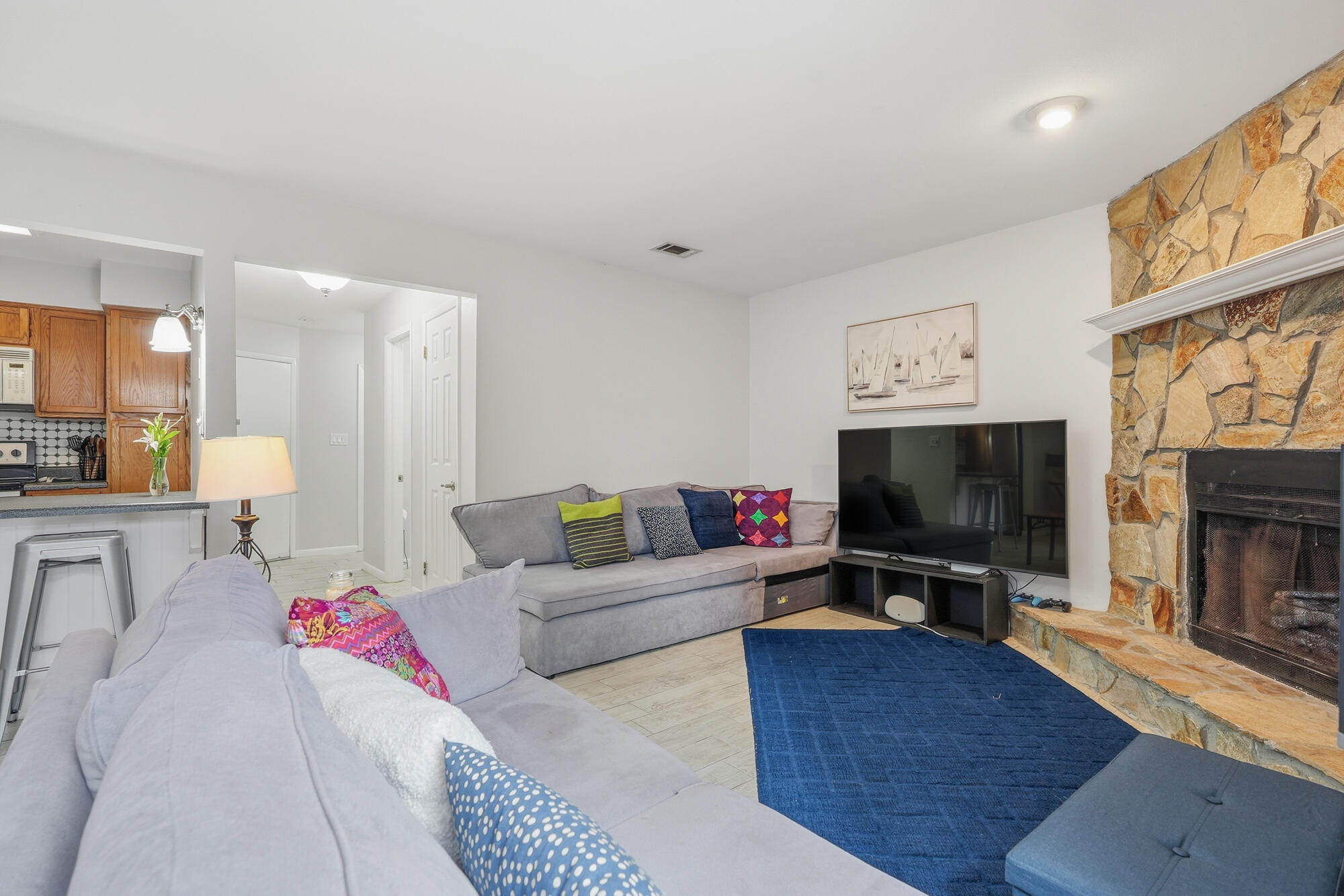 ROCKY BAYOU T/H - Residential