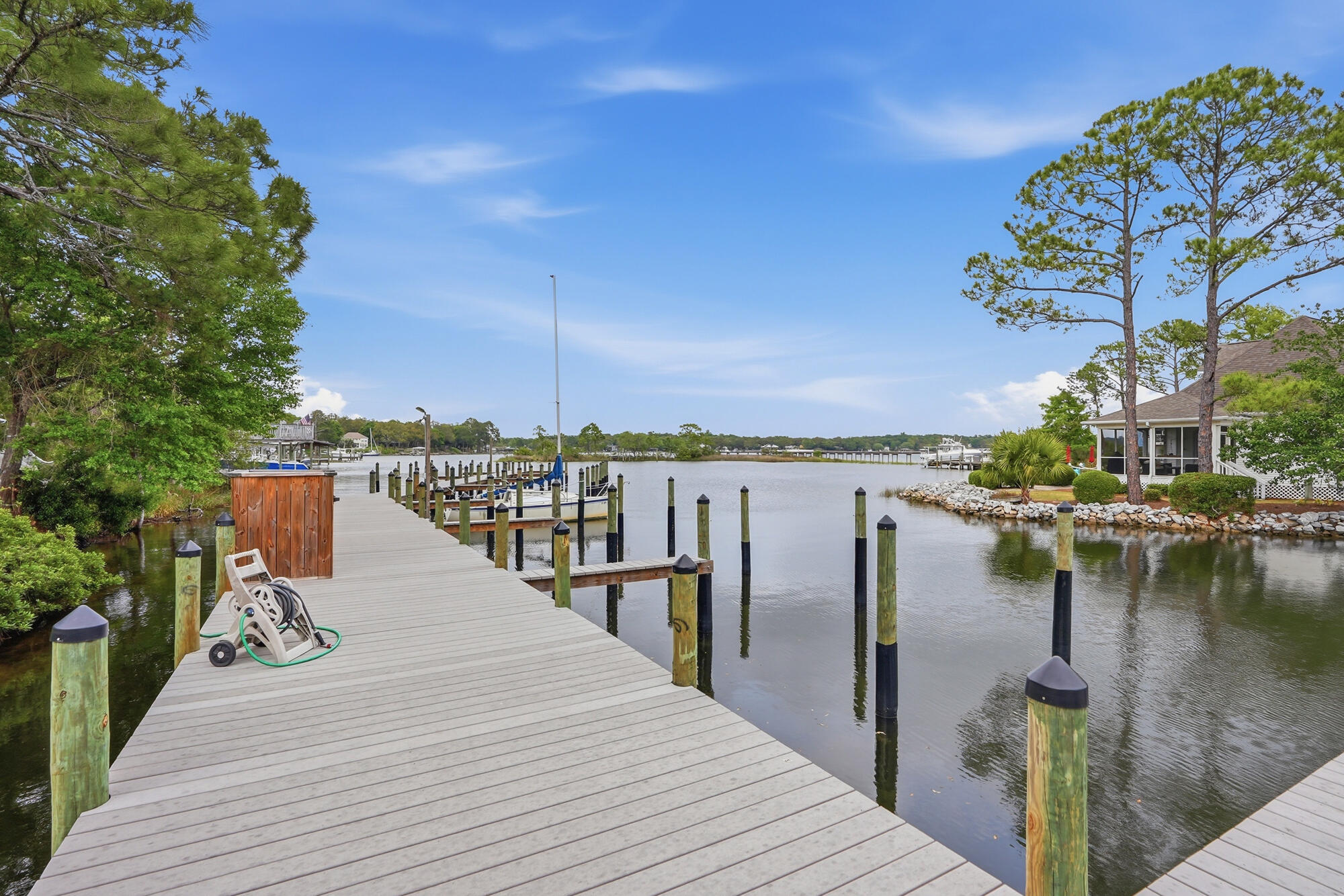ROCKY BAYOU T/H - Residential