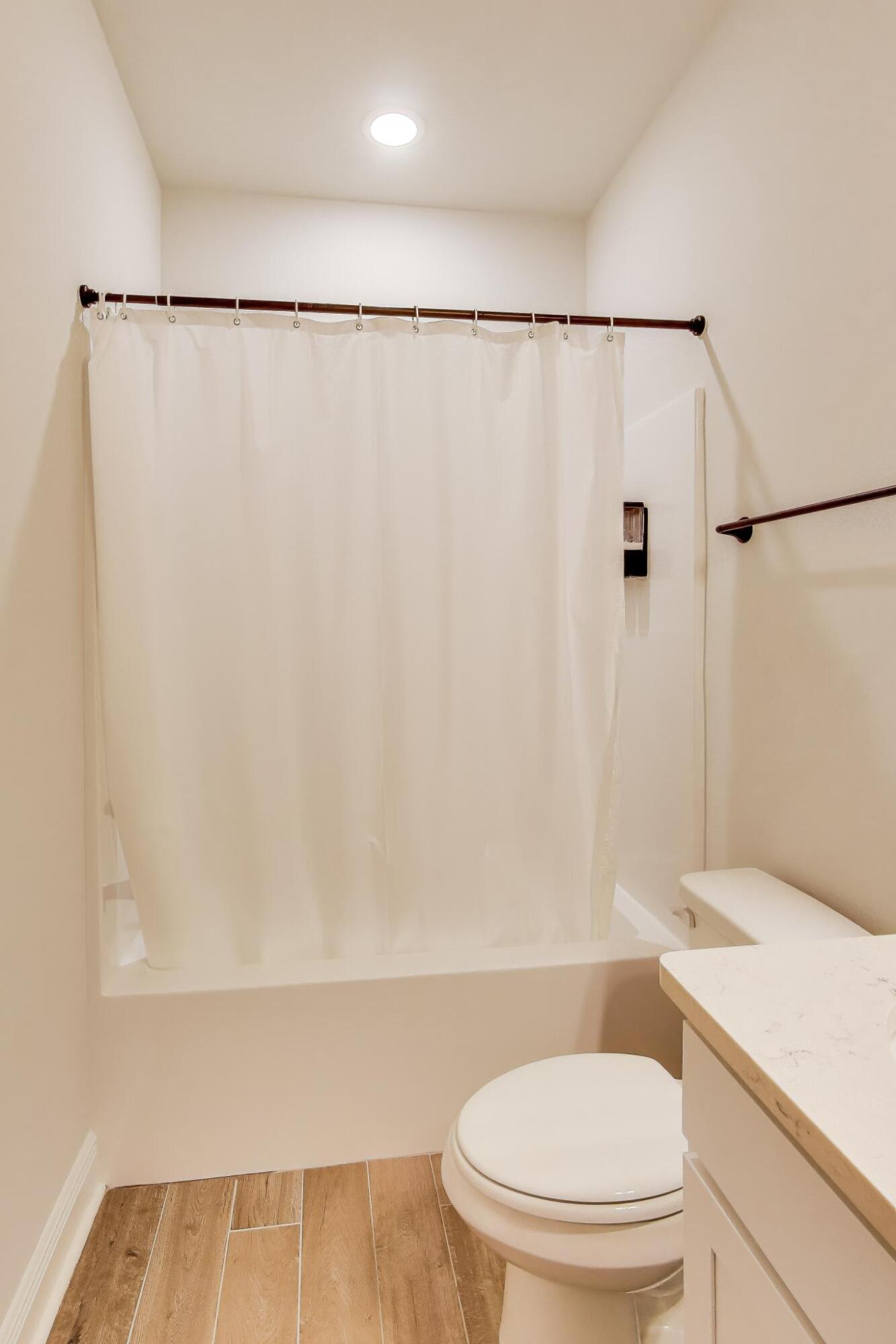 HAMMOCK BAY - BIRD SONG - Residential