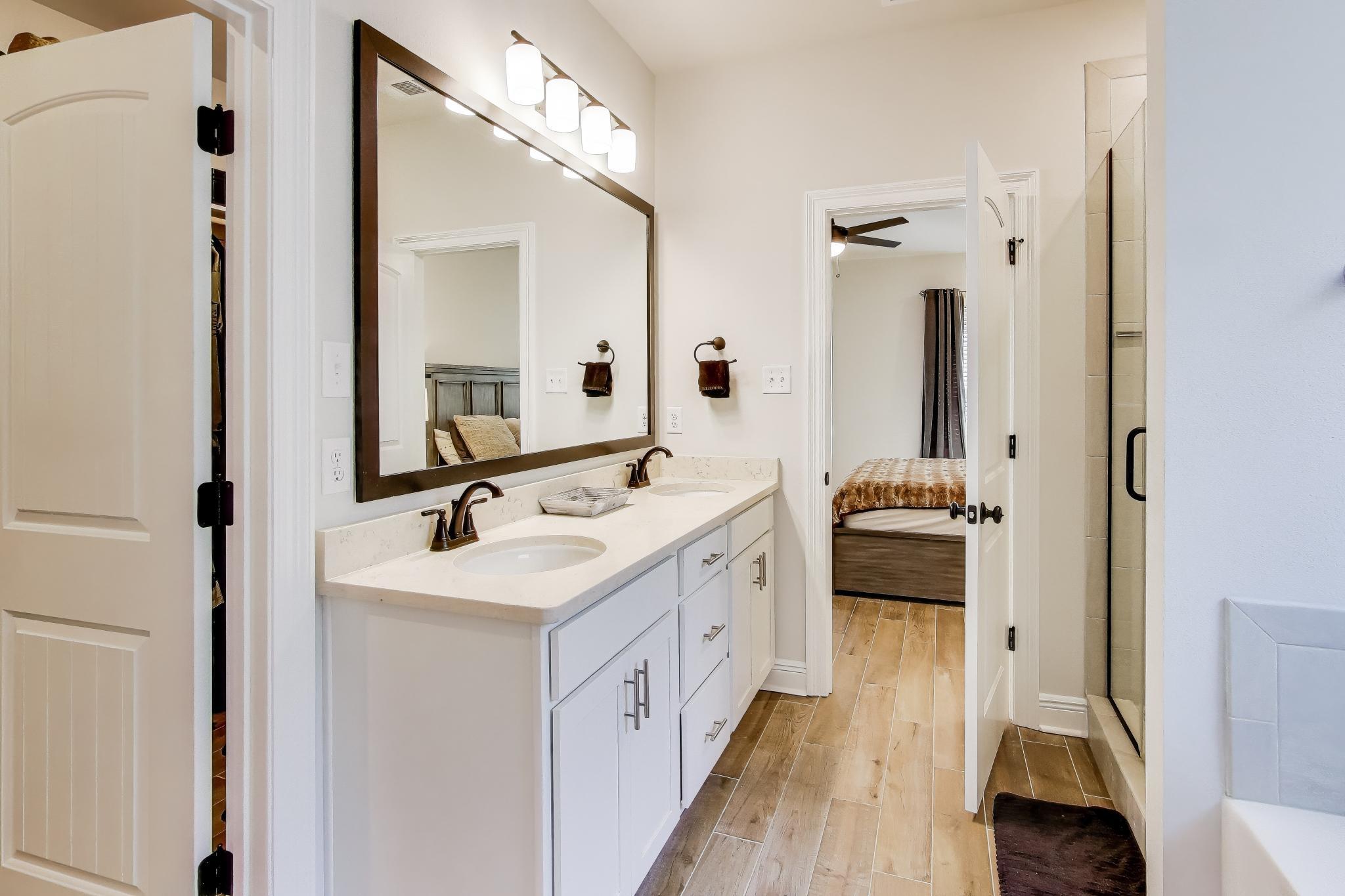 HAMMOCK BAY - BIRD SONG - Residential