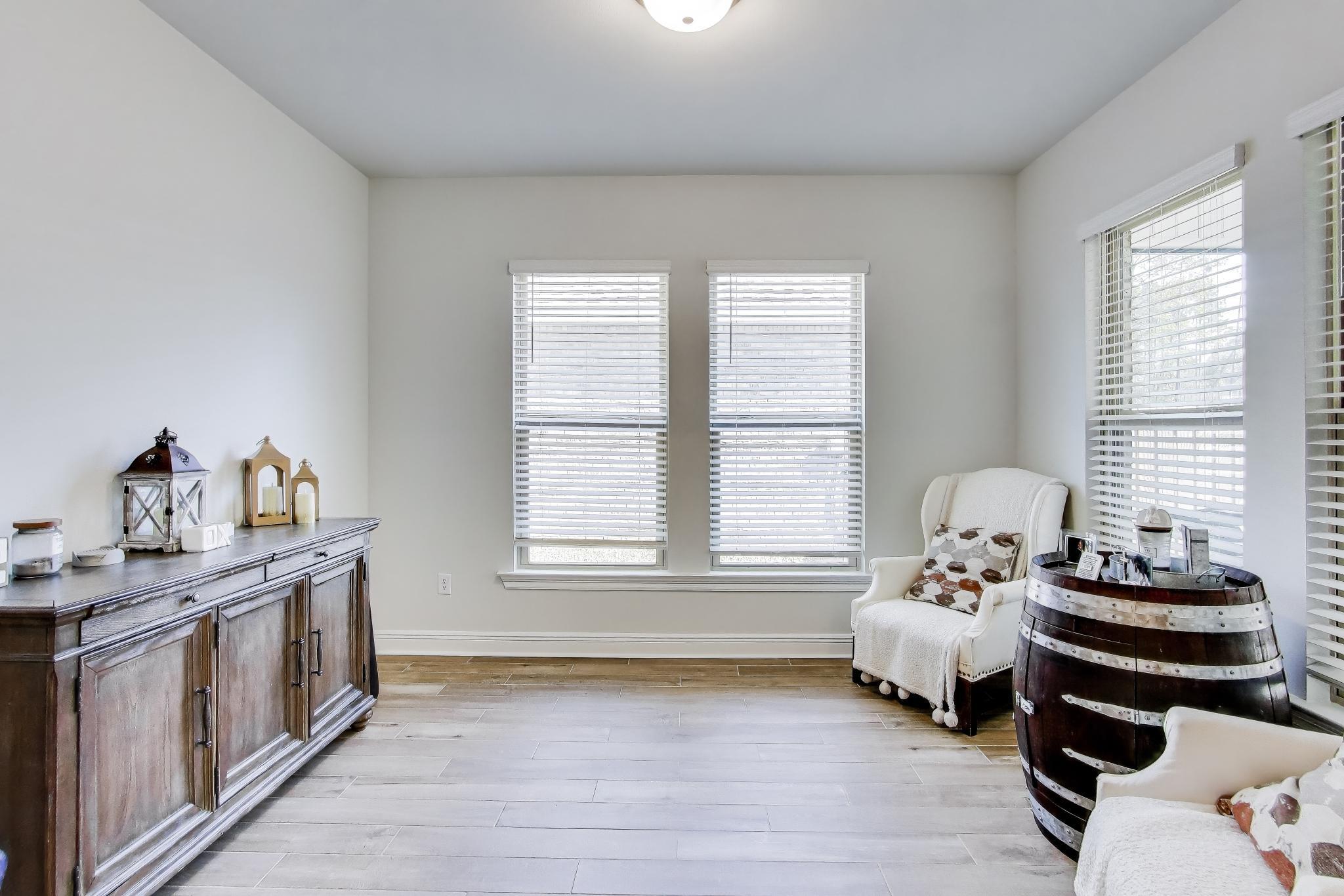 HAMMOCK BAY - BIRD SONG - Residential