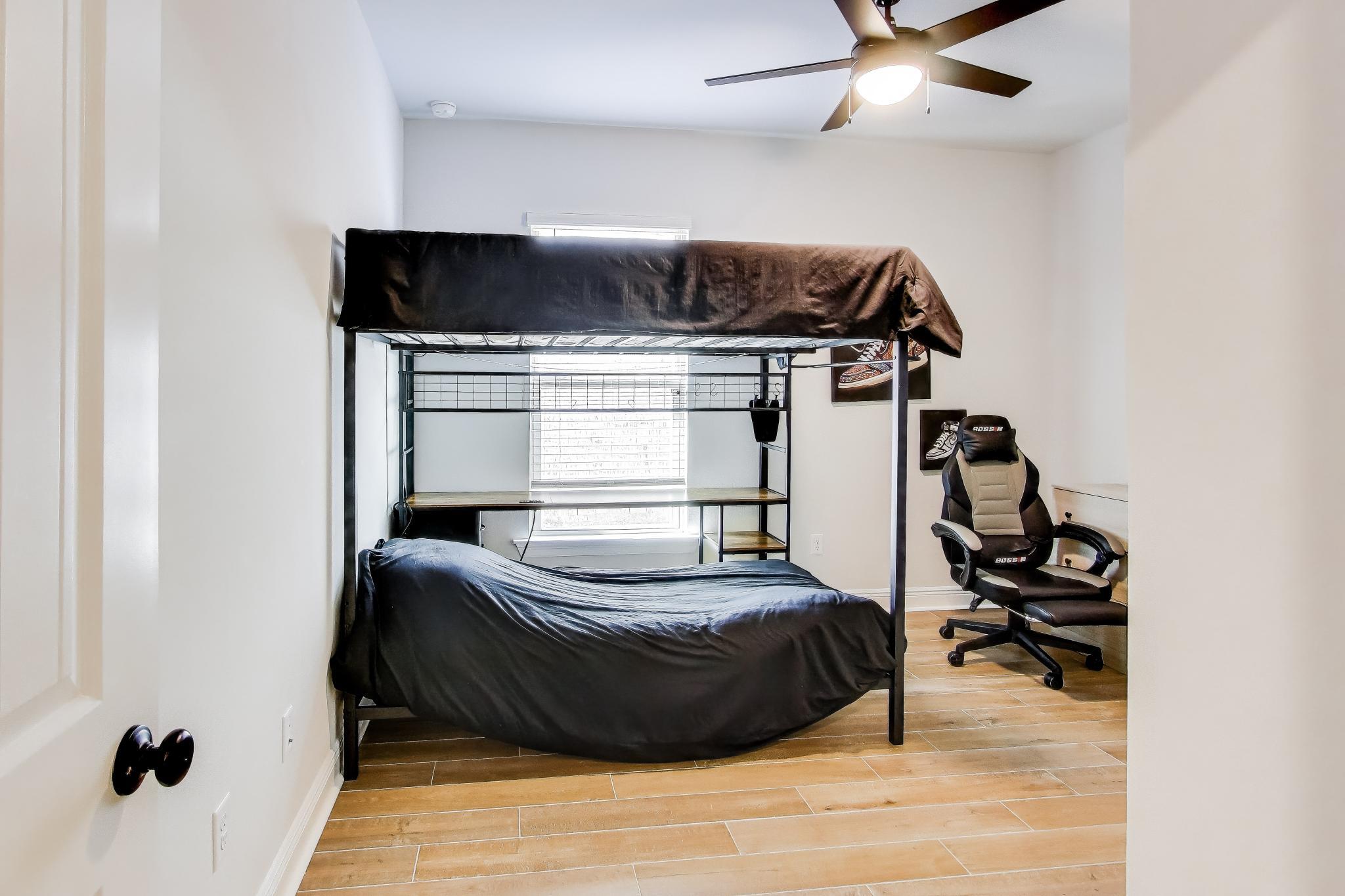 HAMMOCK BAY - BIRD SONG - Residential