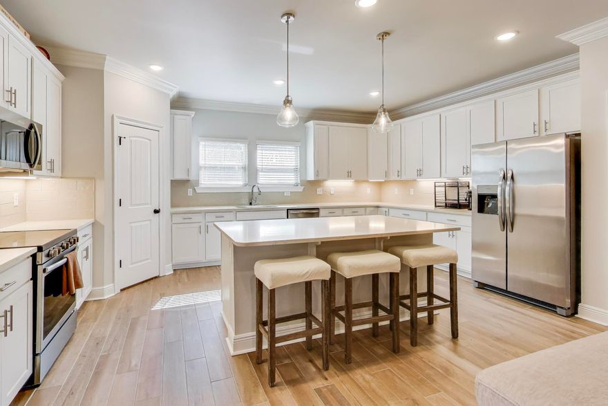 Come see this new 5BR/3BA home w/ formal dining room & separate den in Bird Song at Hammock Bay! 2720 sqft all on one floor!
Many wonderful features including double vanity, garden tub, separate custom tiled shower, and walk-in closet in primary bath, huge kitchen island, walk-in pantry, covered front porch/screened back patio, drop zone, crown molding, blinds, recessed lighting, framed mirrors, Smart Home, WIFI thermostat, fully fenced backyard backing to preserve (no houses behind you) and a short trail to fishing pond, 30-year roof shingles, flood lights, and much more! The Hammock Bay neighborhood is a hugely sought after master planned community w/pools, playgrounds, walking trails, gyms, basketball and pickleball courts, dog parks and more! Grab your favorite agent and tour today!