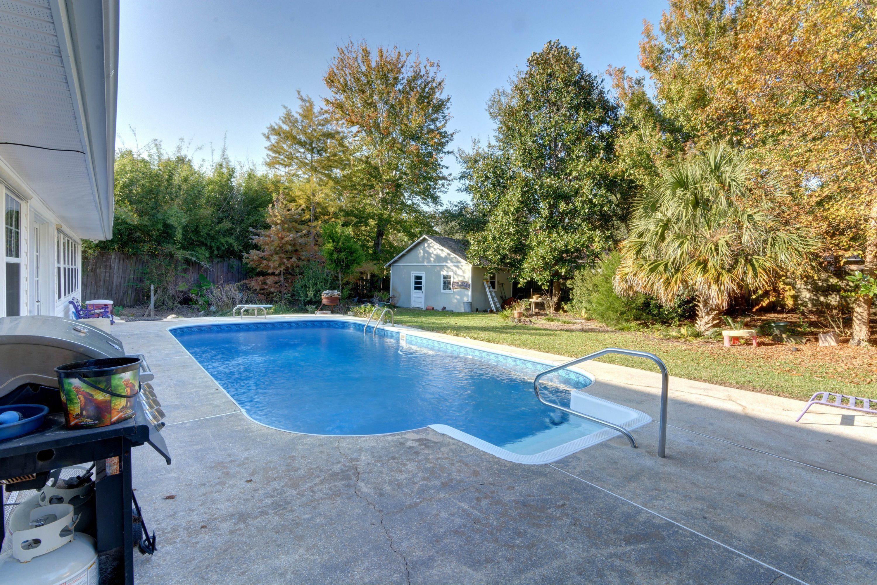 BAY WOODS S/D - Residential