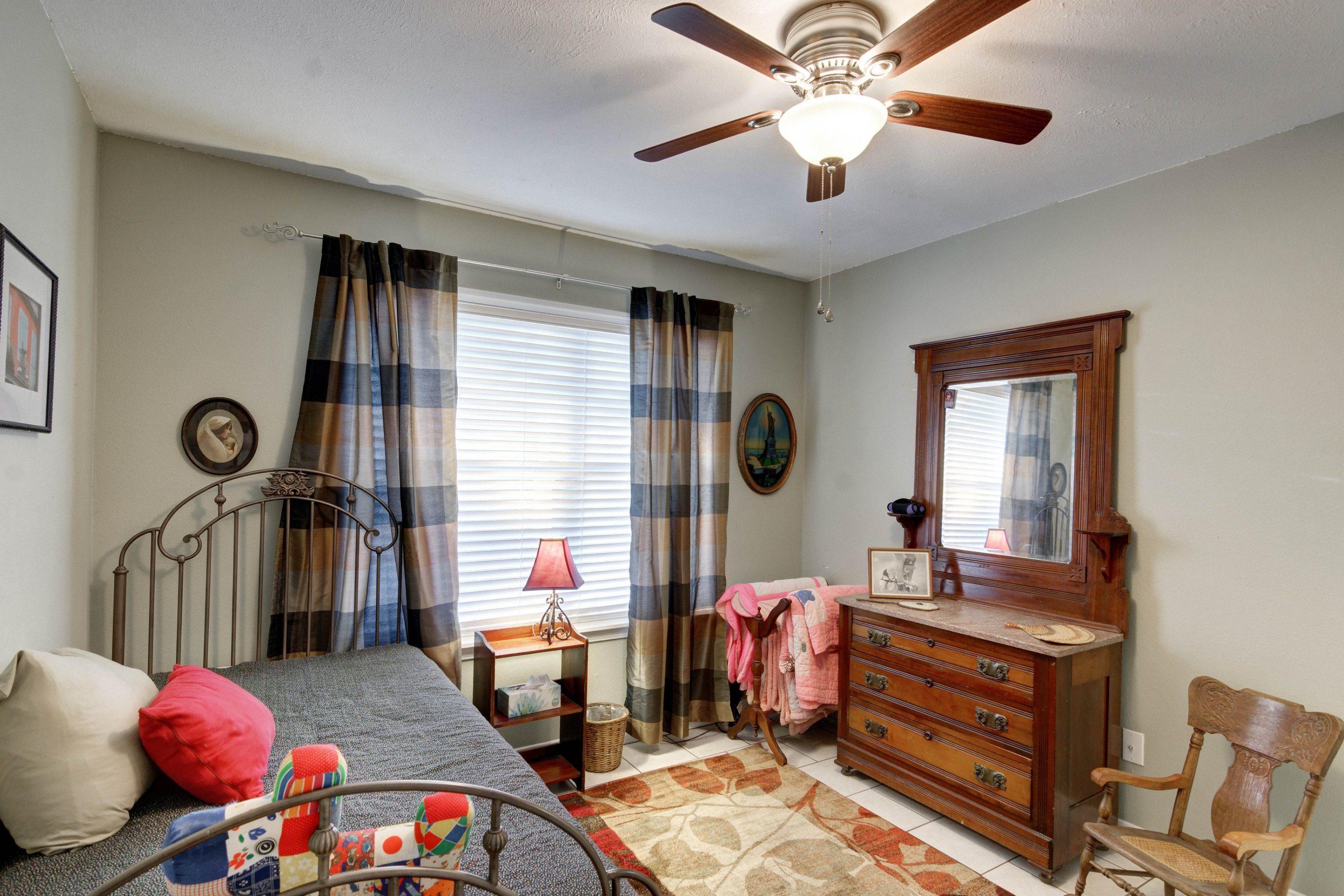 BAY WOODS S/D - Residential