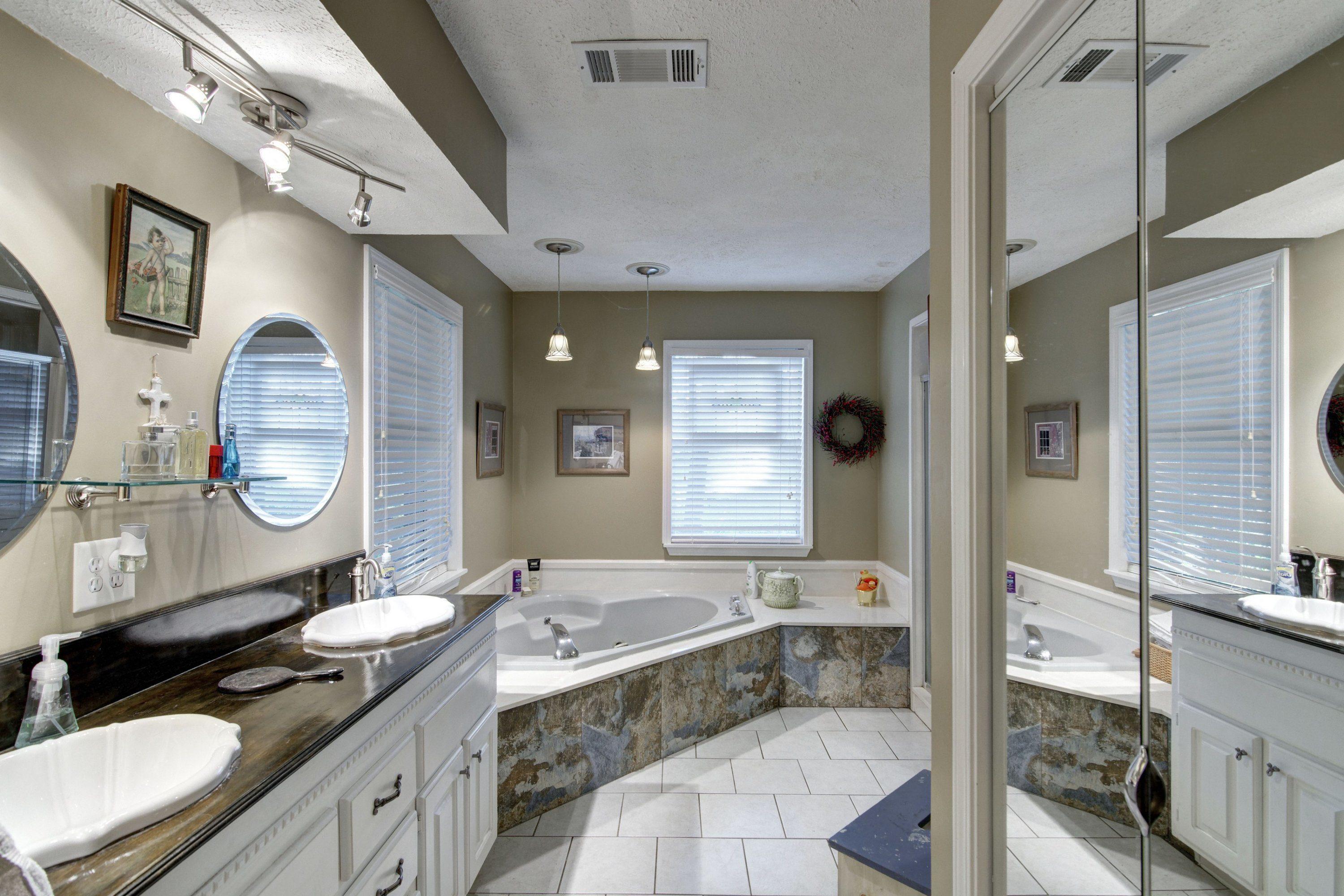 BAY WOODS S/D - Residential