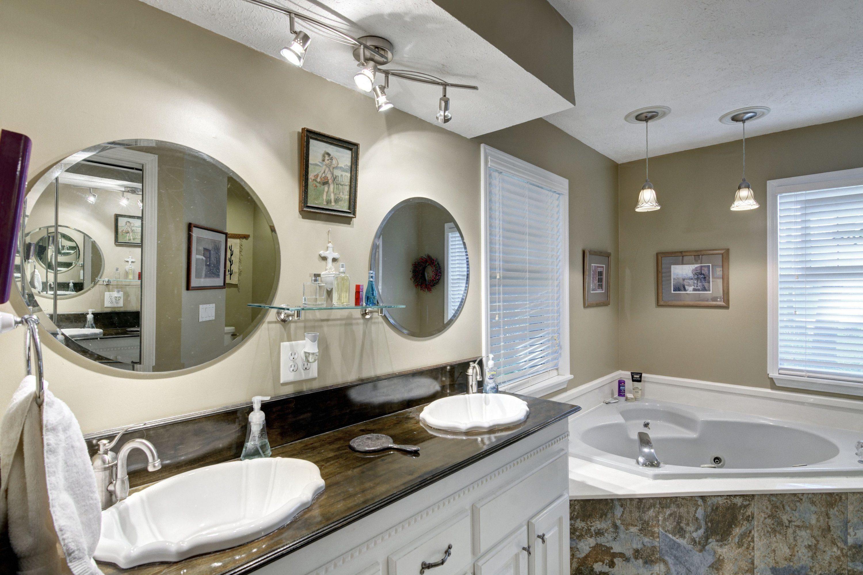 BAY WOODS S/D - Residential