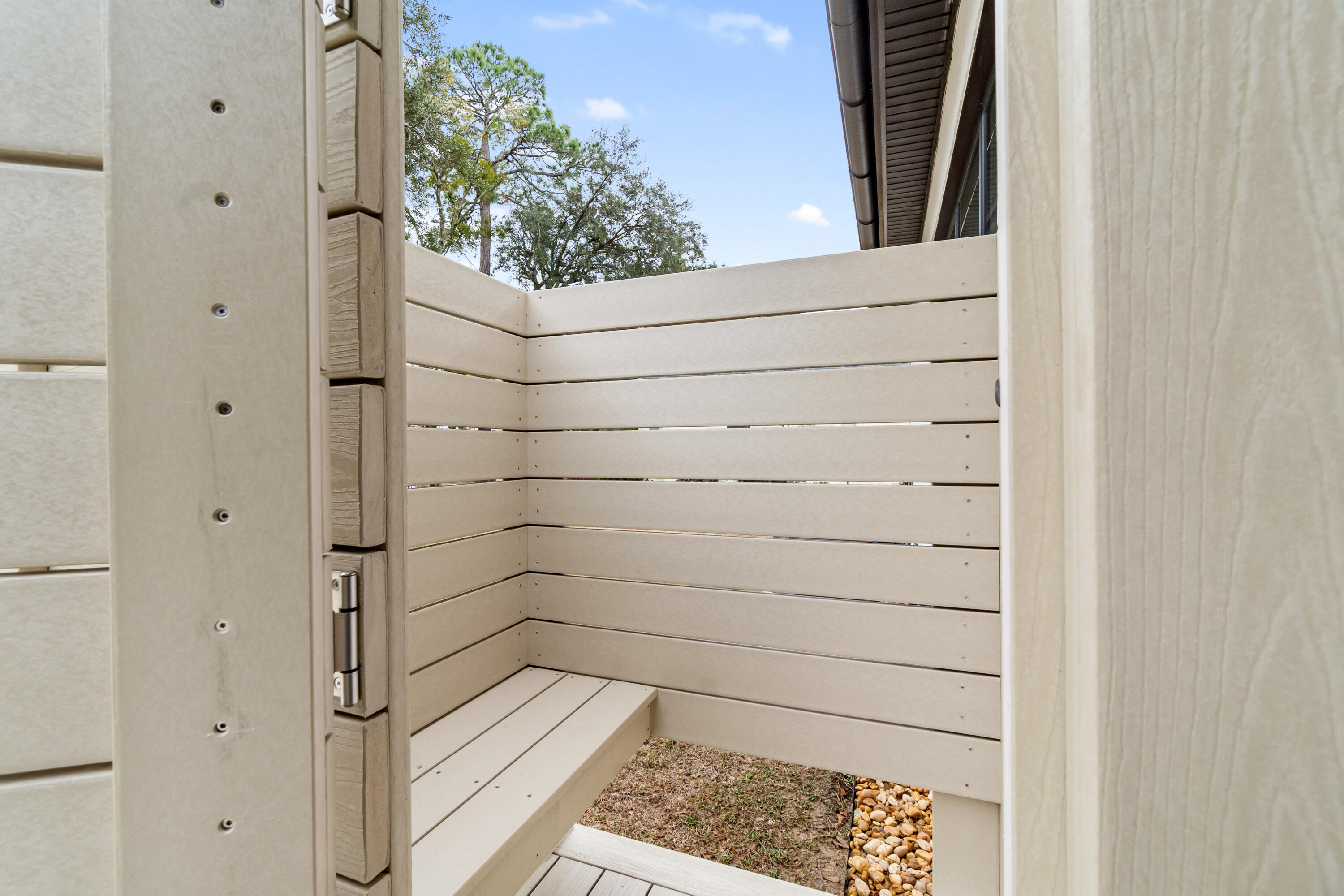 BAY POINTE PLANTATION - Residential