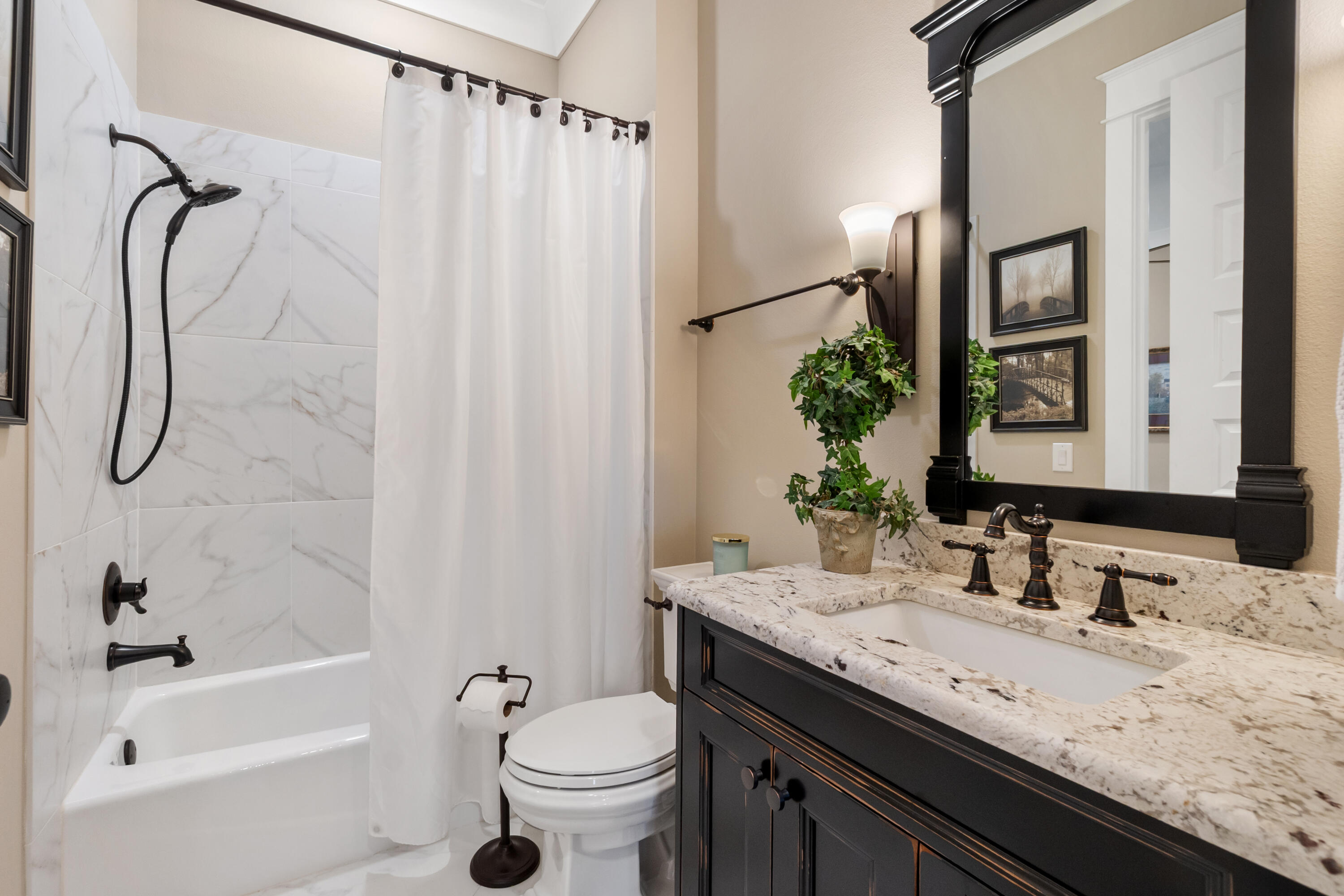 BAY POINTE PLANTATION - Residential