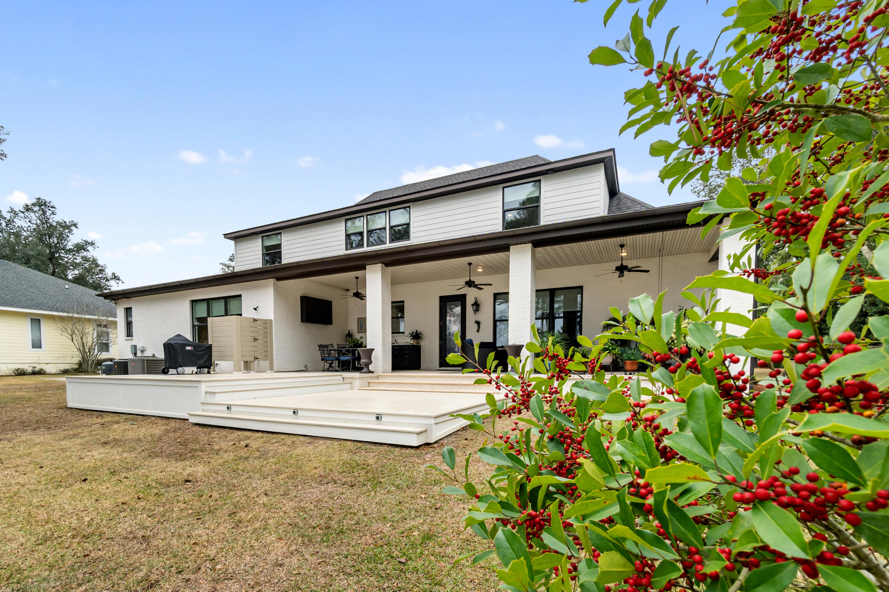 BAY POINTE PLANTATION - Residential