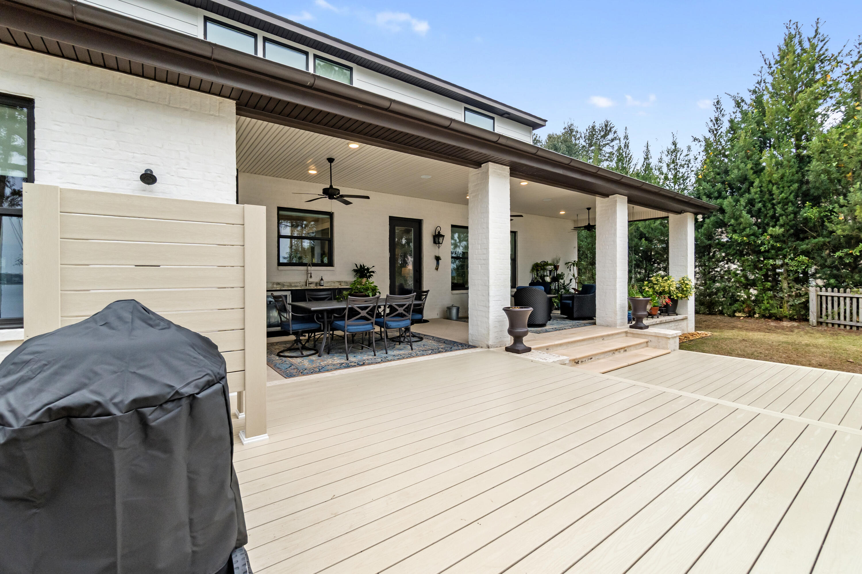 BAY POINTE PLANTATION - Residential