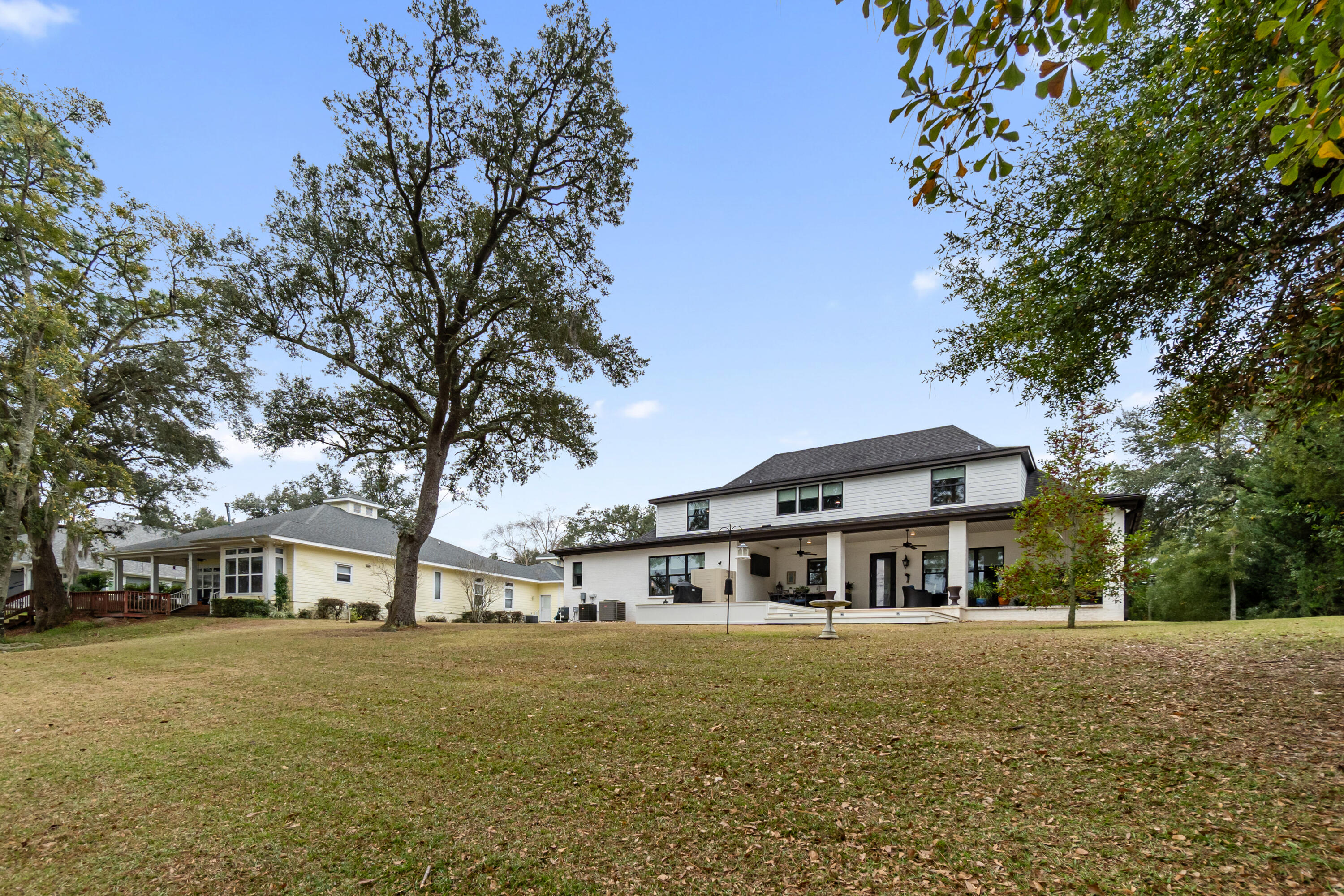 BAY POINTE PLANTATION - Residential