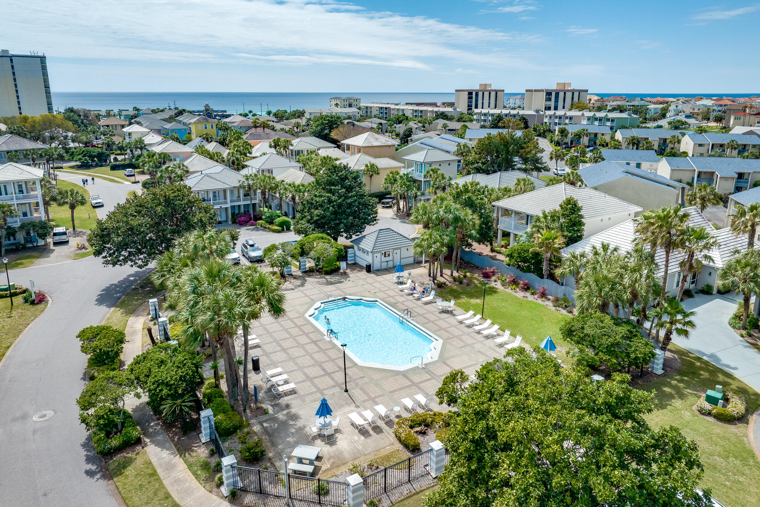 EMERALD SHORES OF SOUTH WALTON - Residential