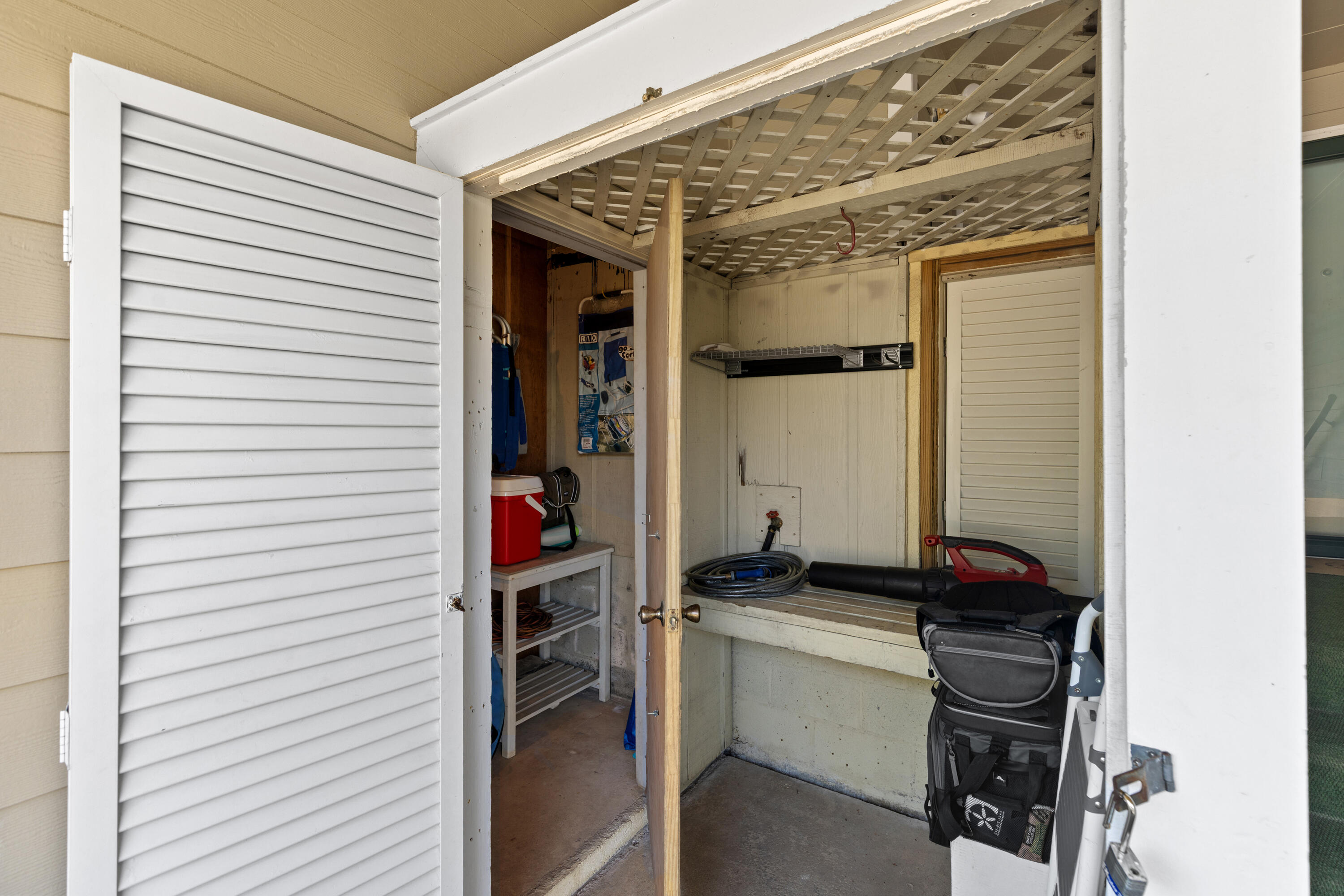 BAYOU VILLAGE CONDO PH 1 - Residential