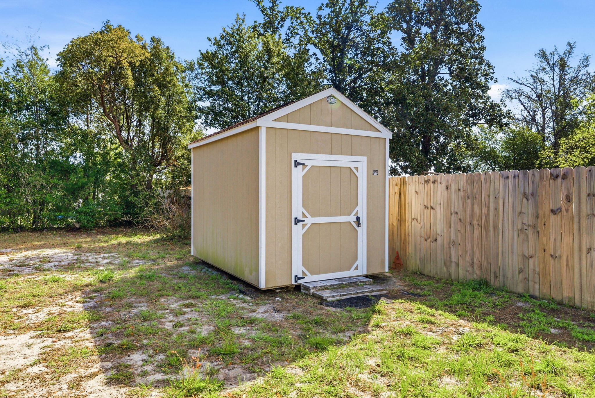 LAKE DRIVE HEIGHTS - Residential