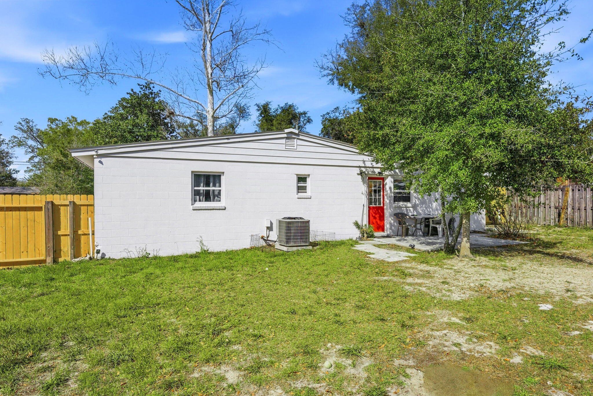 LAKE DRIVE HEIGHTS - Residential