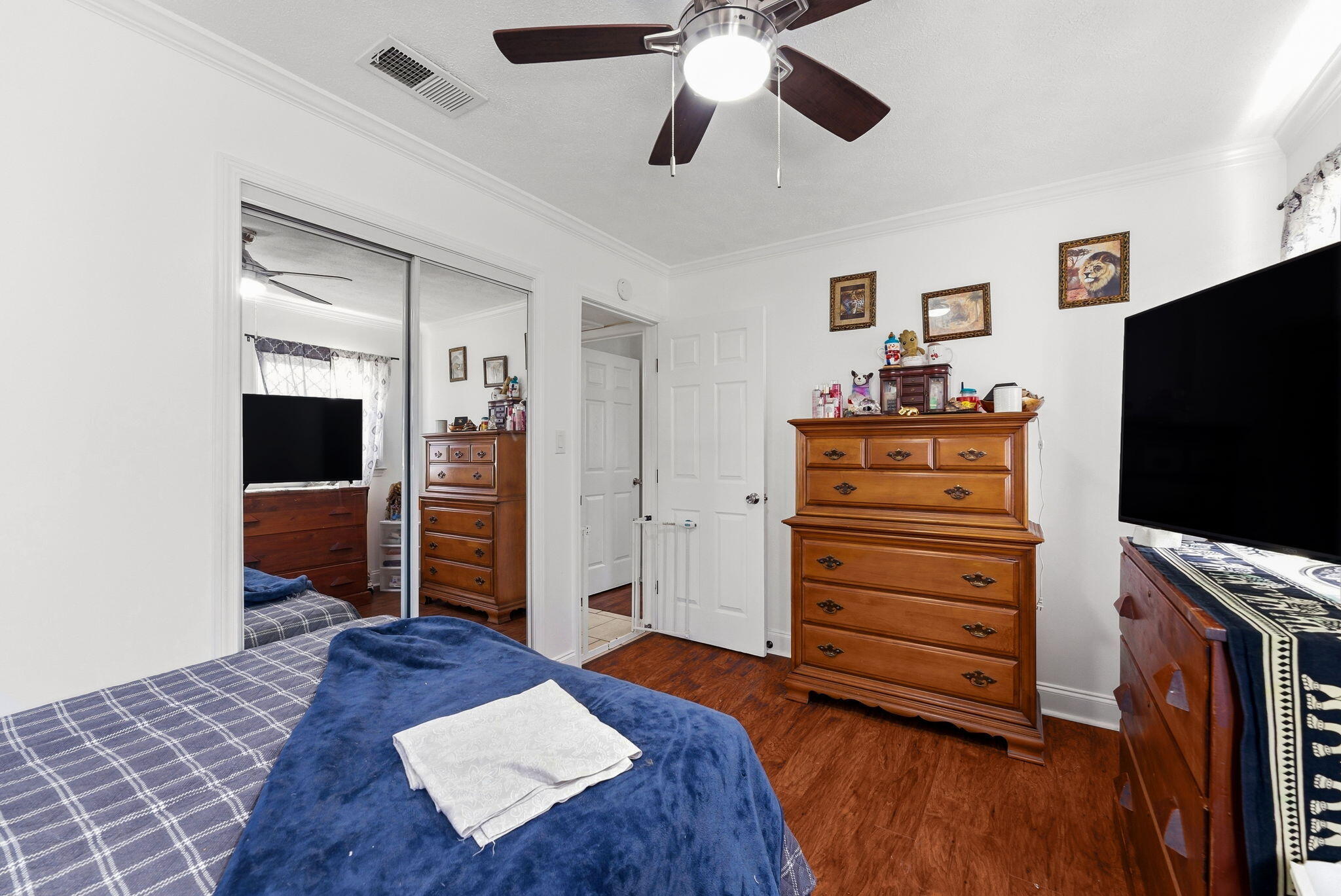 LAKE DRIVE HEIGHTS - Residential