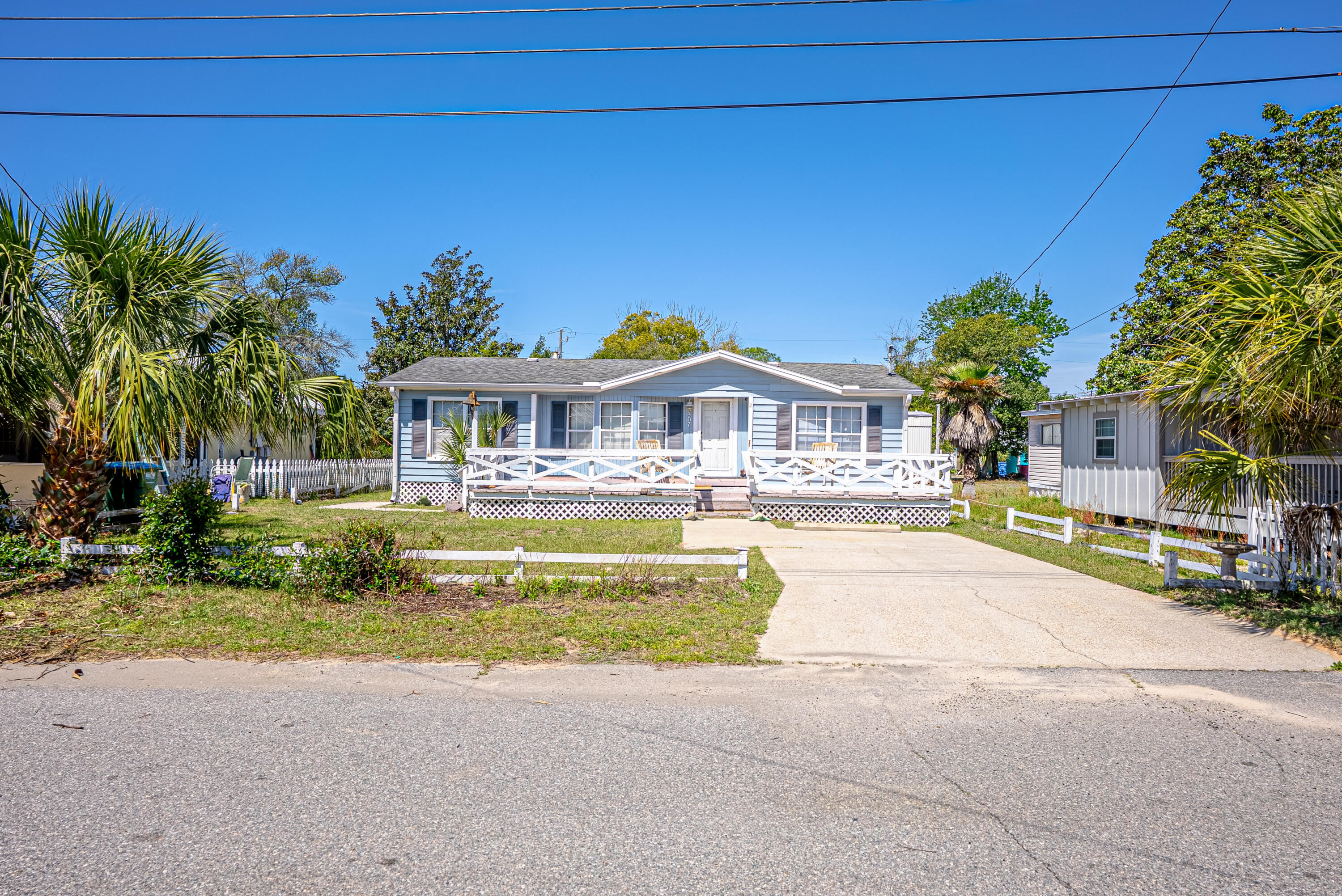 LAGUNA BEACH 6TH ADDN - Residential