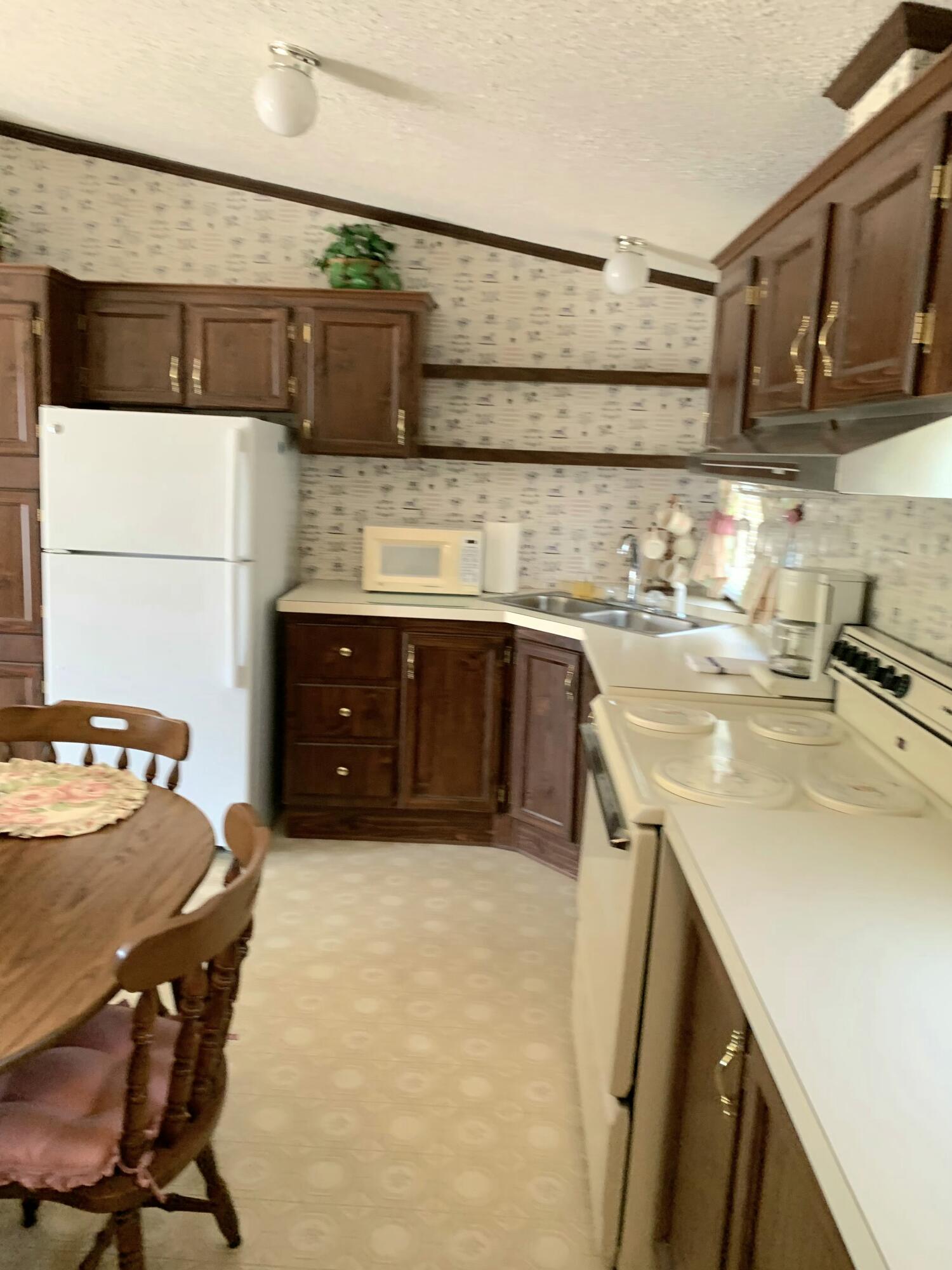 LAGUNA BEACH 6TH ADDN - Residential