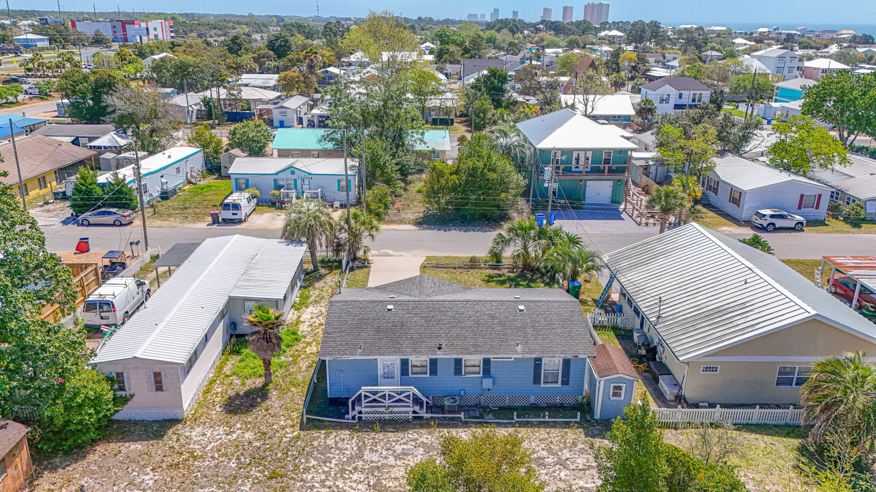 LAGUNA BEACH 6TH ADDN - Residential