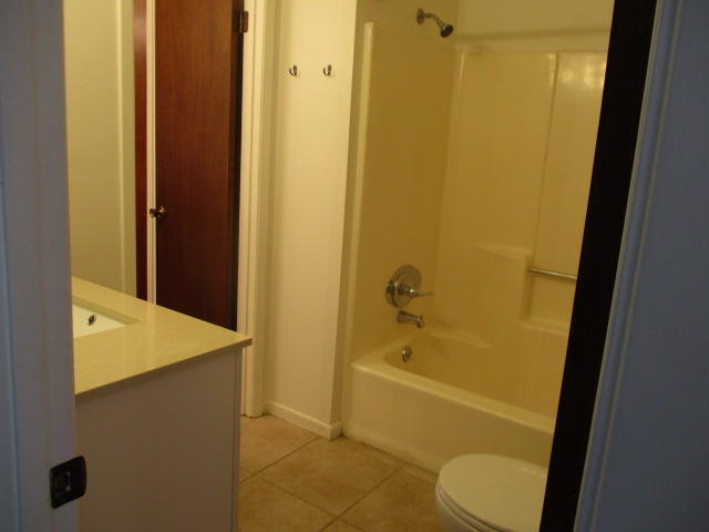 DESTIN T/H - Residential Lease