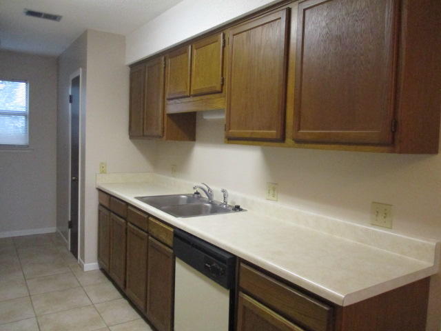 DESTIN T/H - Residential Lease