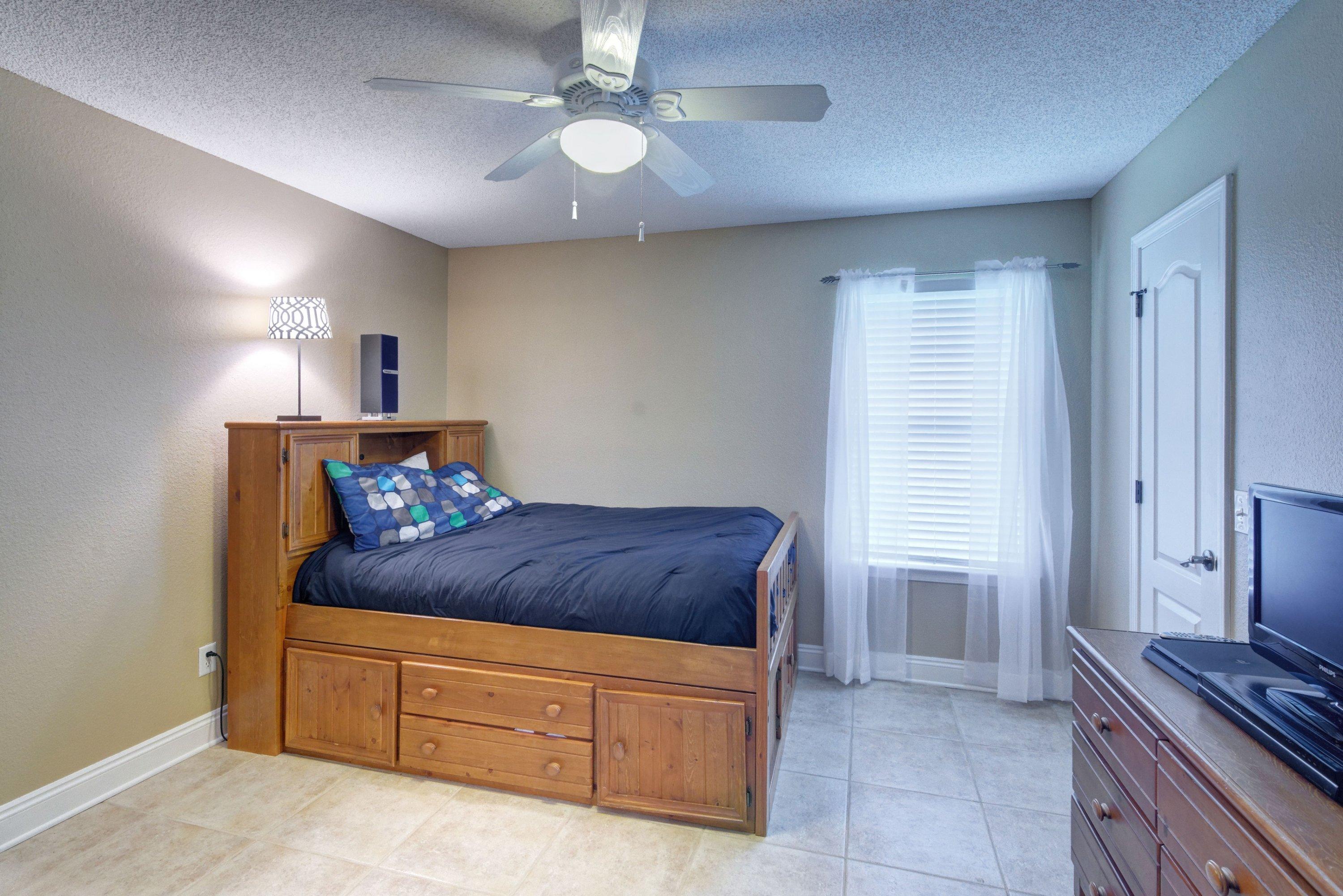 WOODLAWN HEIGHTS - Residential