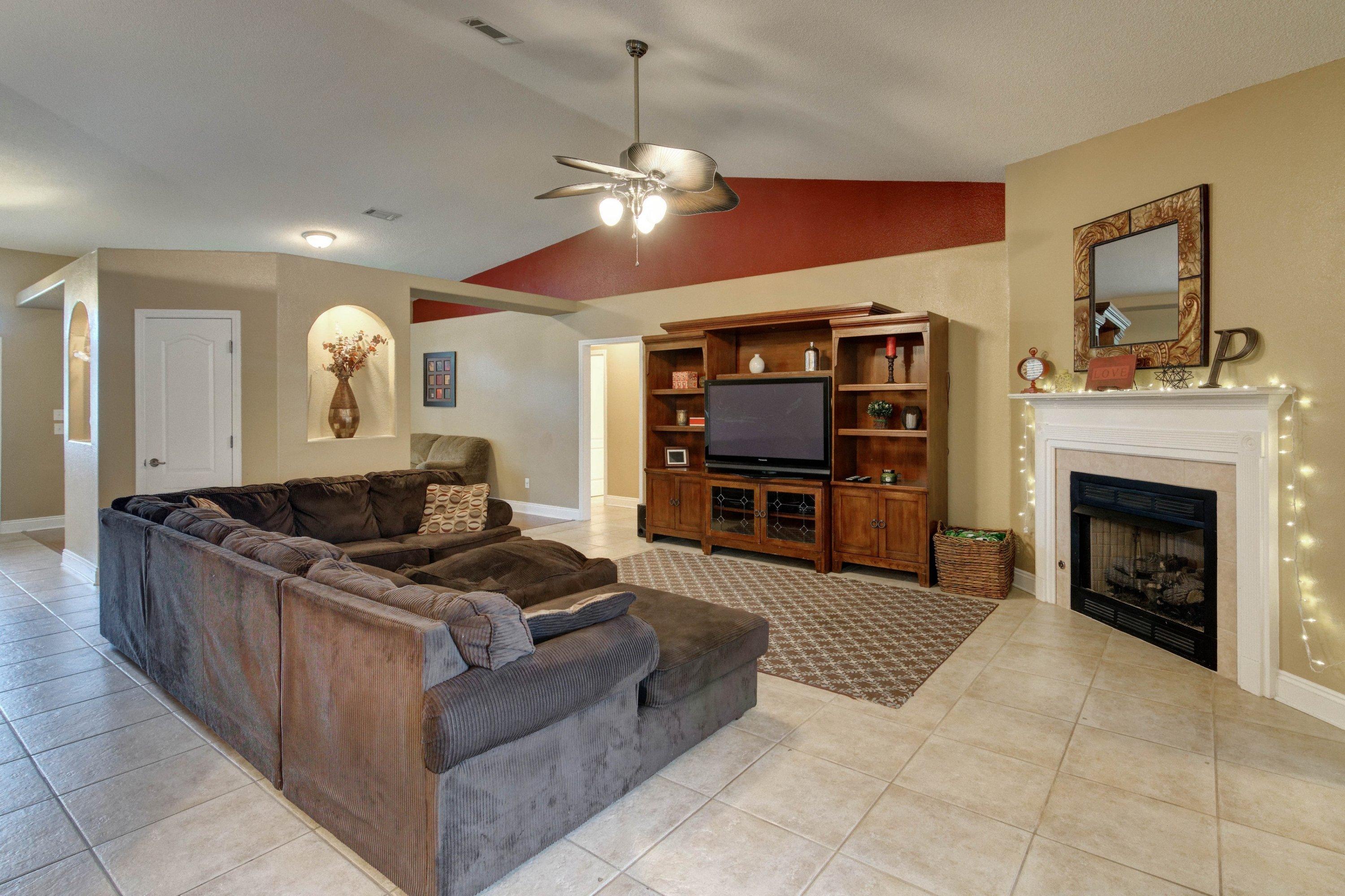 WOODLAWN HEIGHTS - Residential