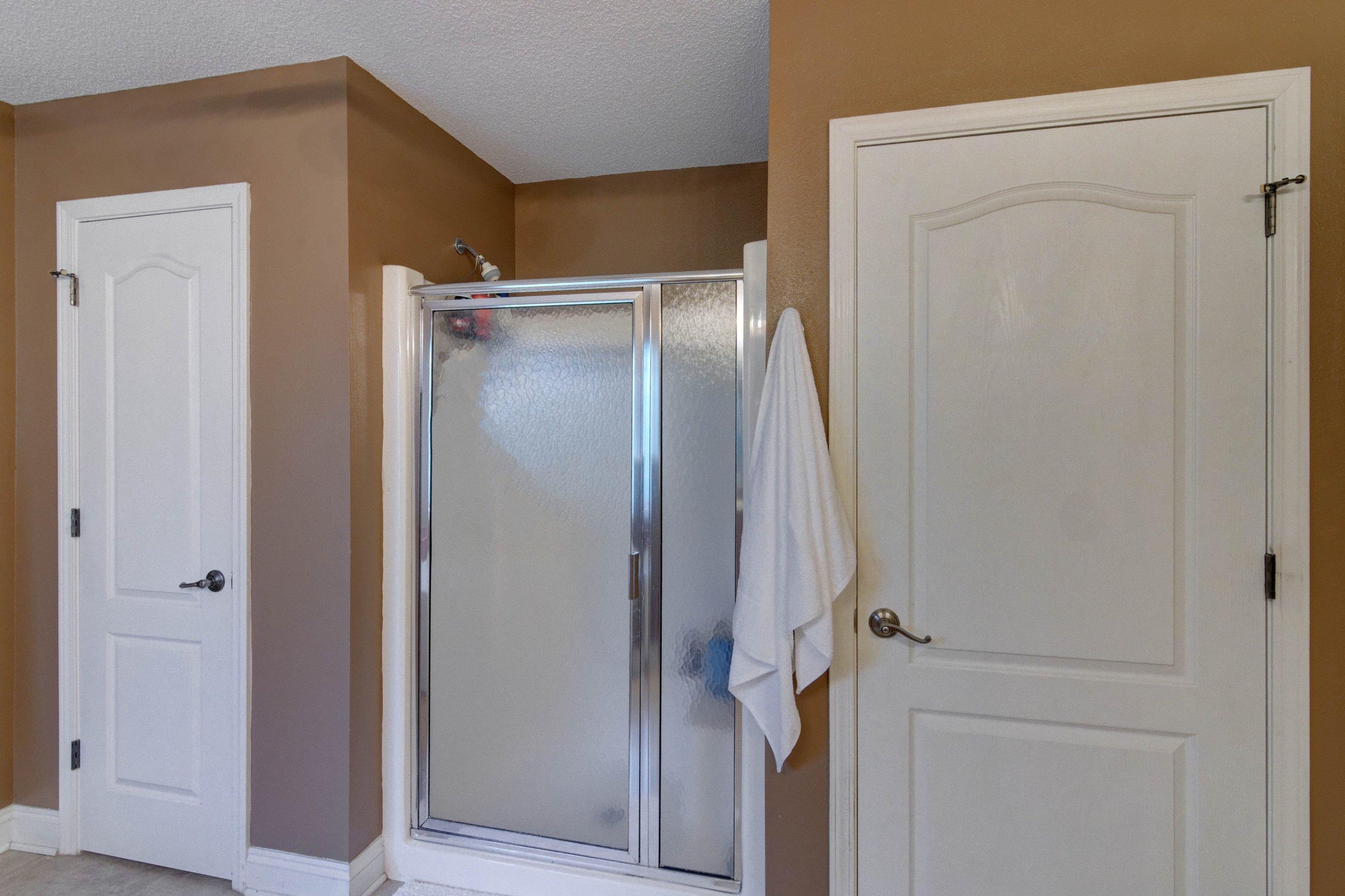 WOODLAWN HEIGHTS - Residential