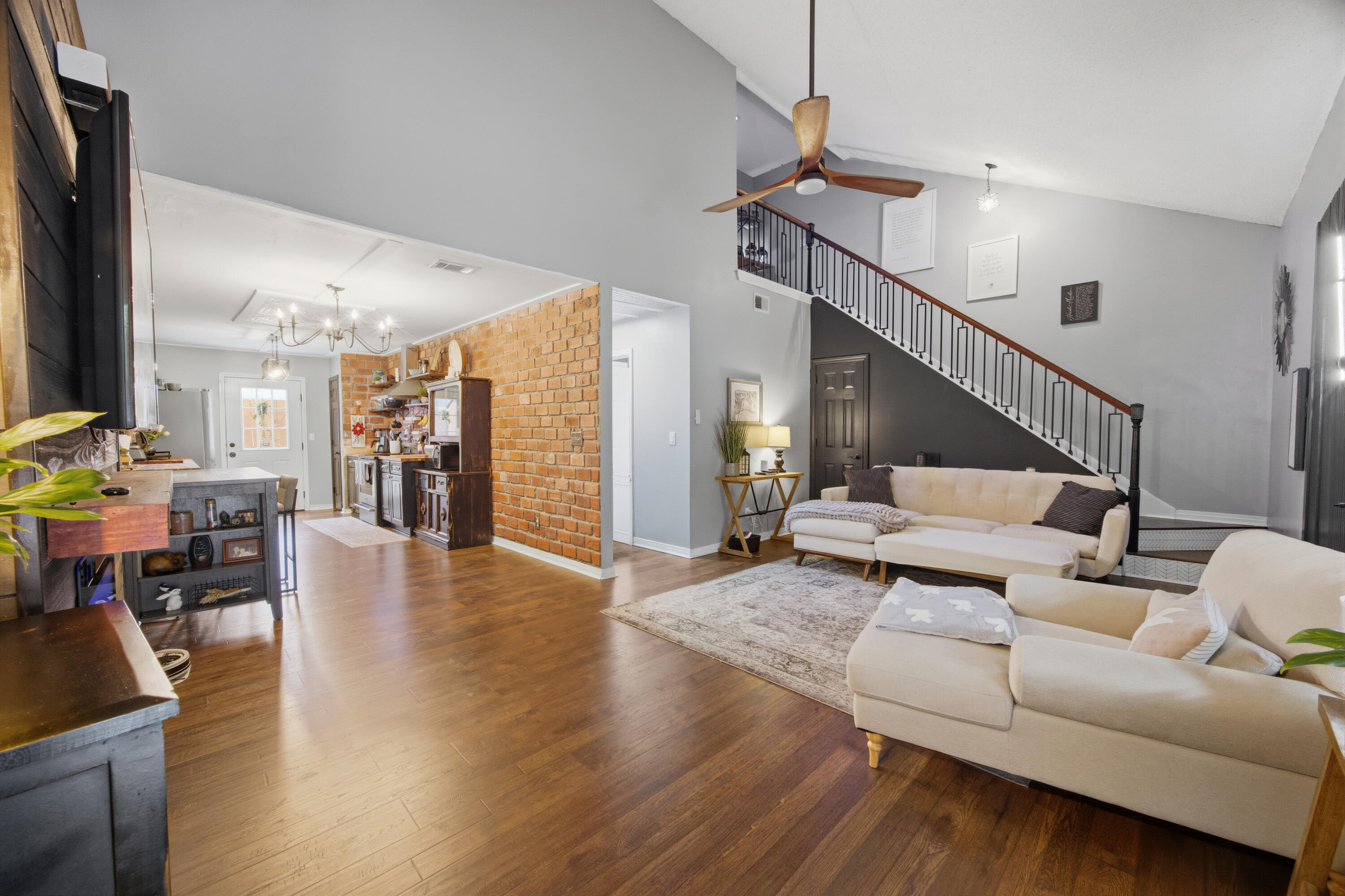 866 Dunwoody Place