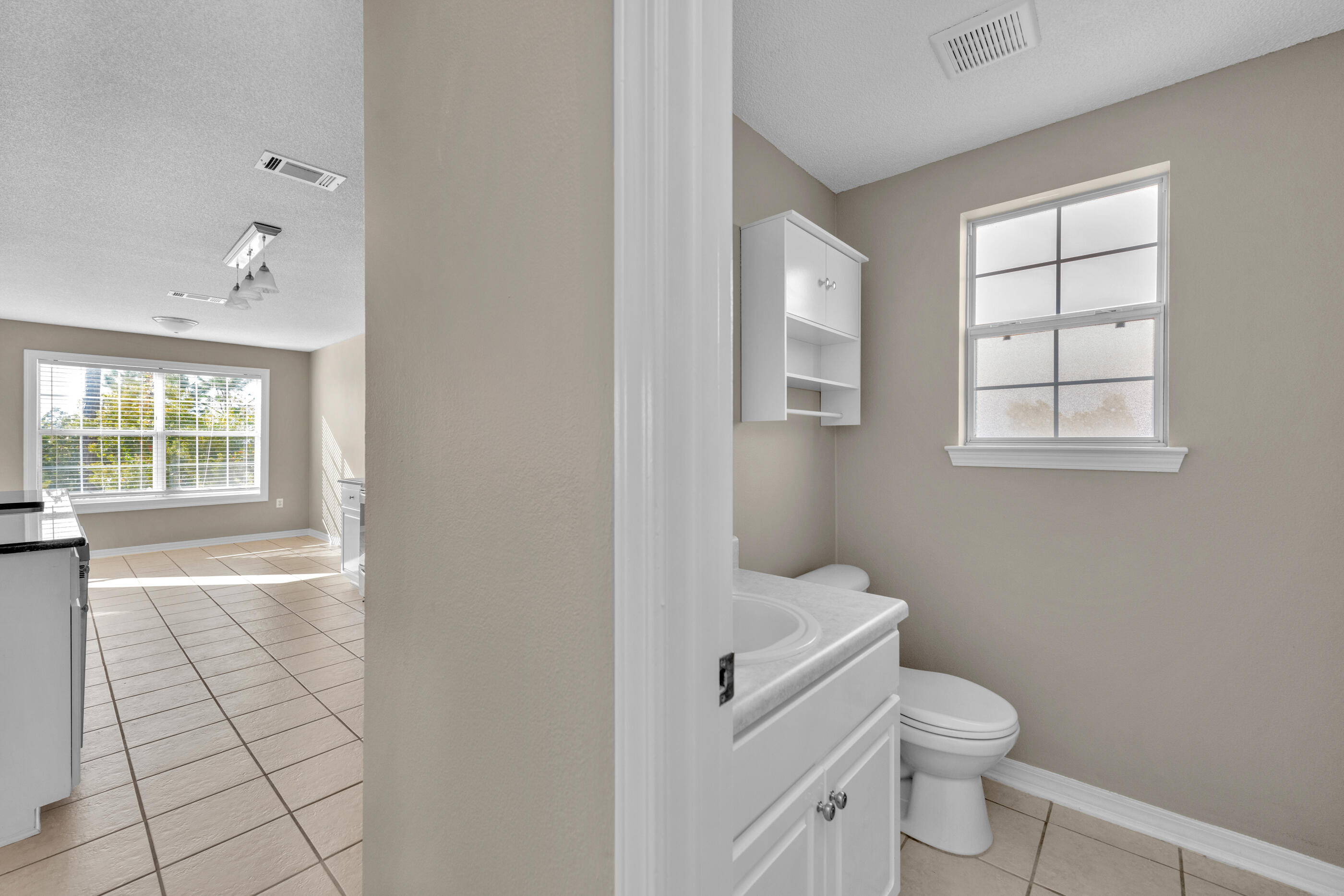 MARSH HARBOR - Residential Lease