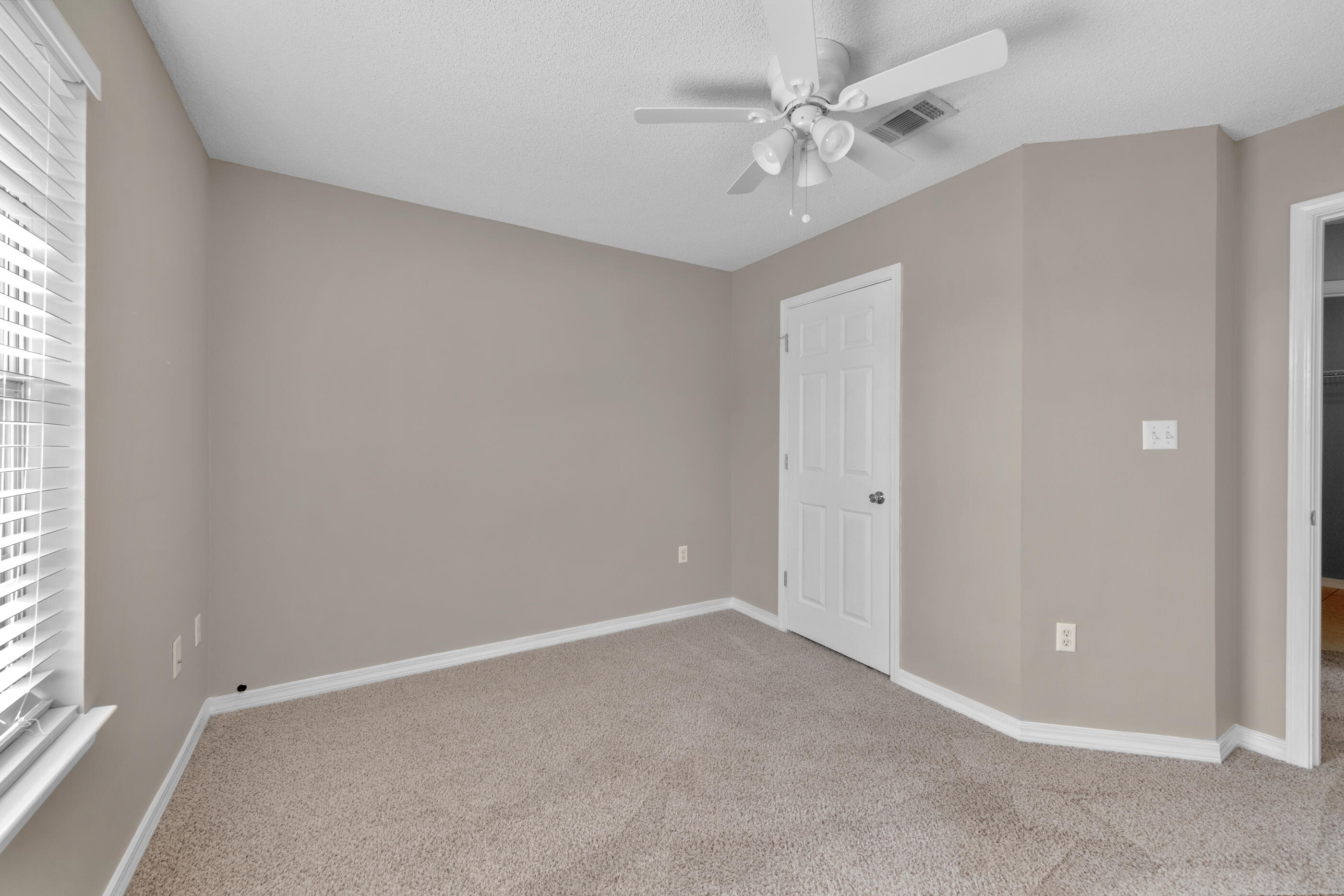 MARSH HARBOR - Residential Lease