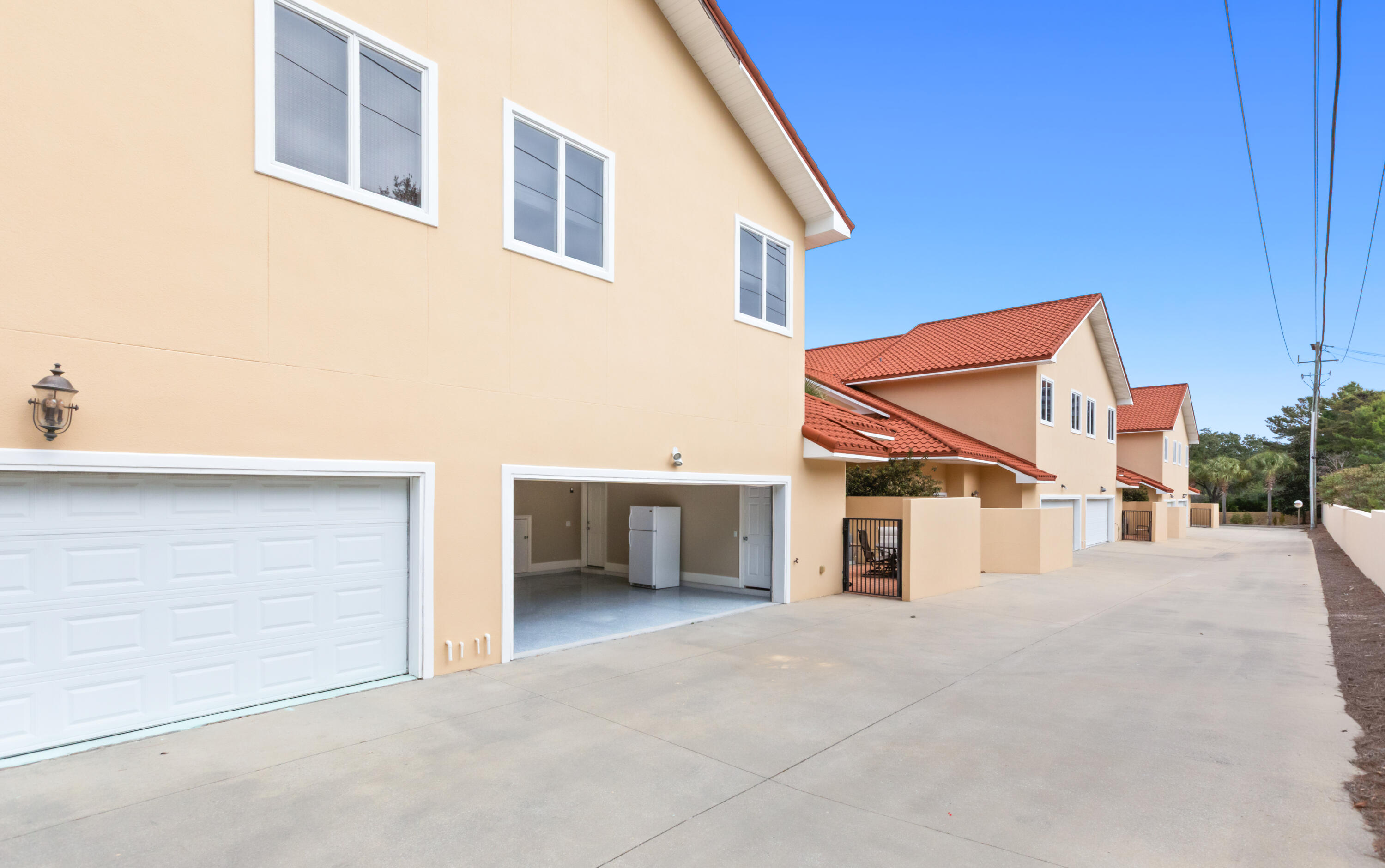 CAPTIVA AT TOPS'L - Residential