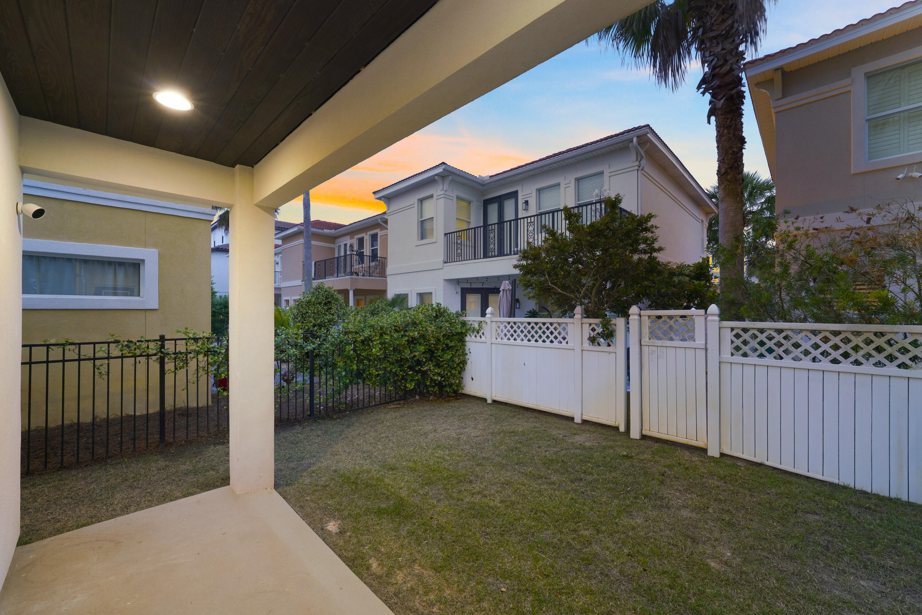 CALUSA BAY S/D - Residential