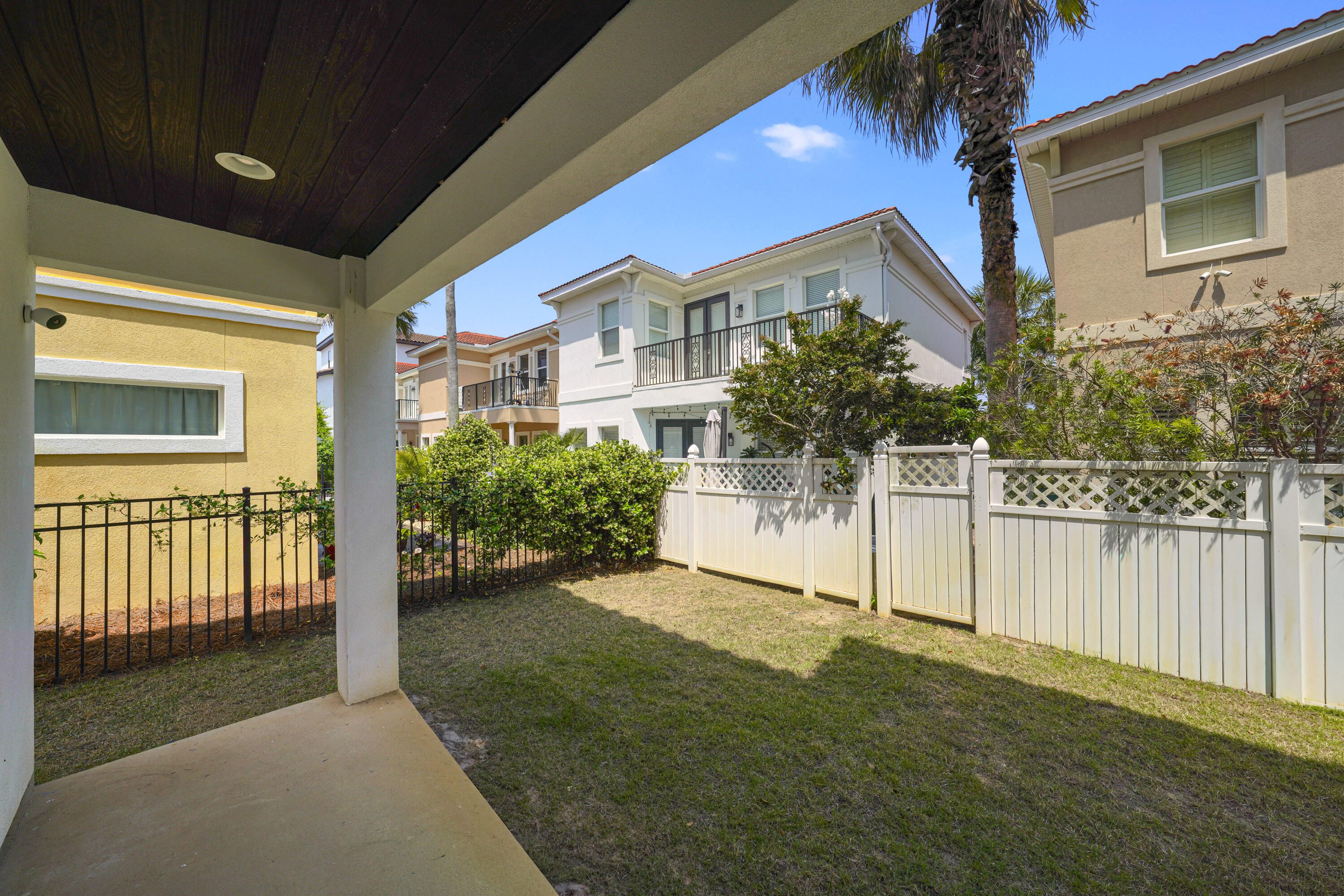 CALUSA BAY S/D - Residential