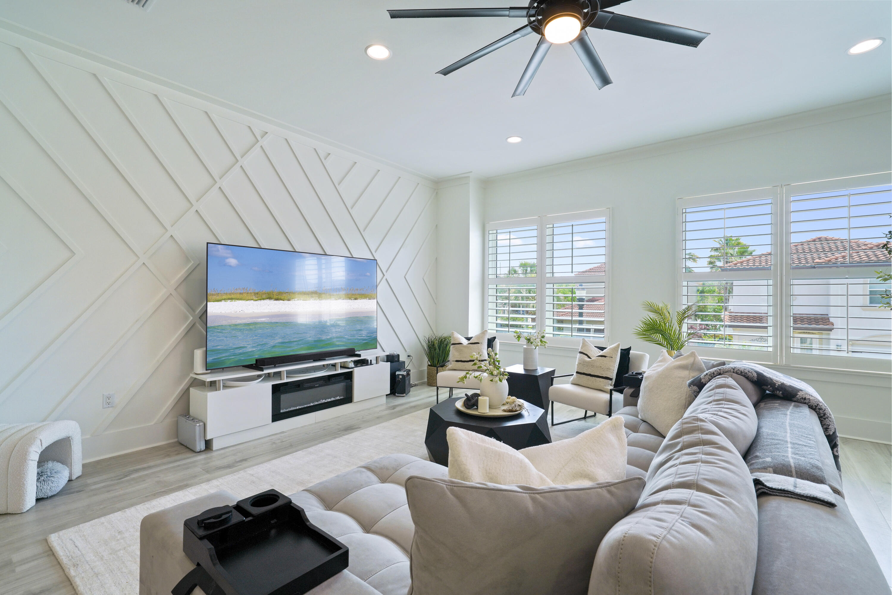 CALUSA BAY S/D - Residential