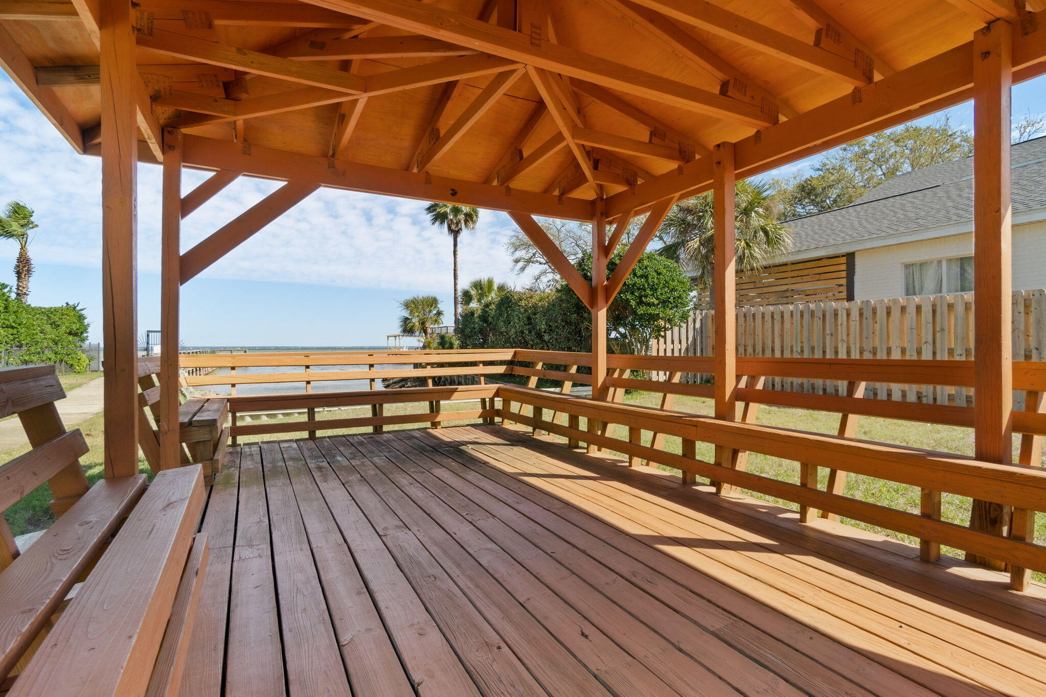 BAYSIDE - Residential