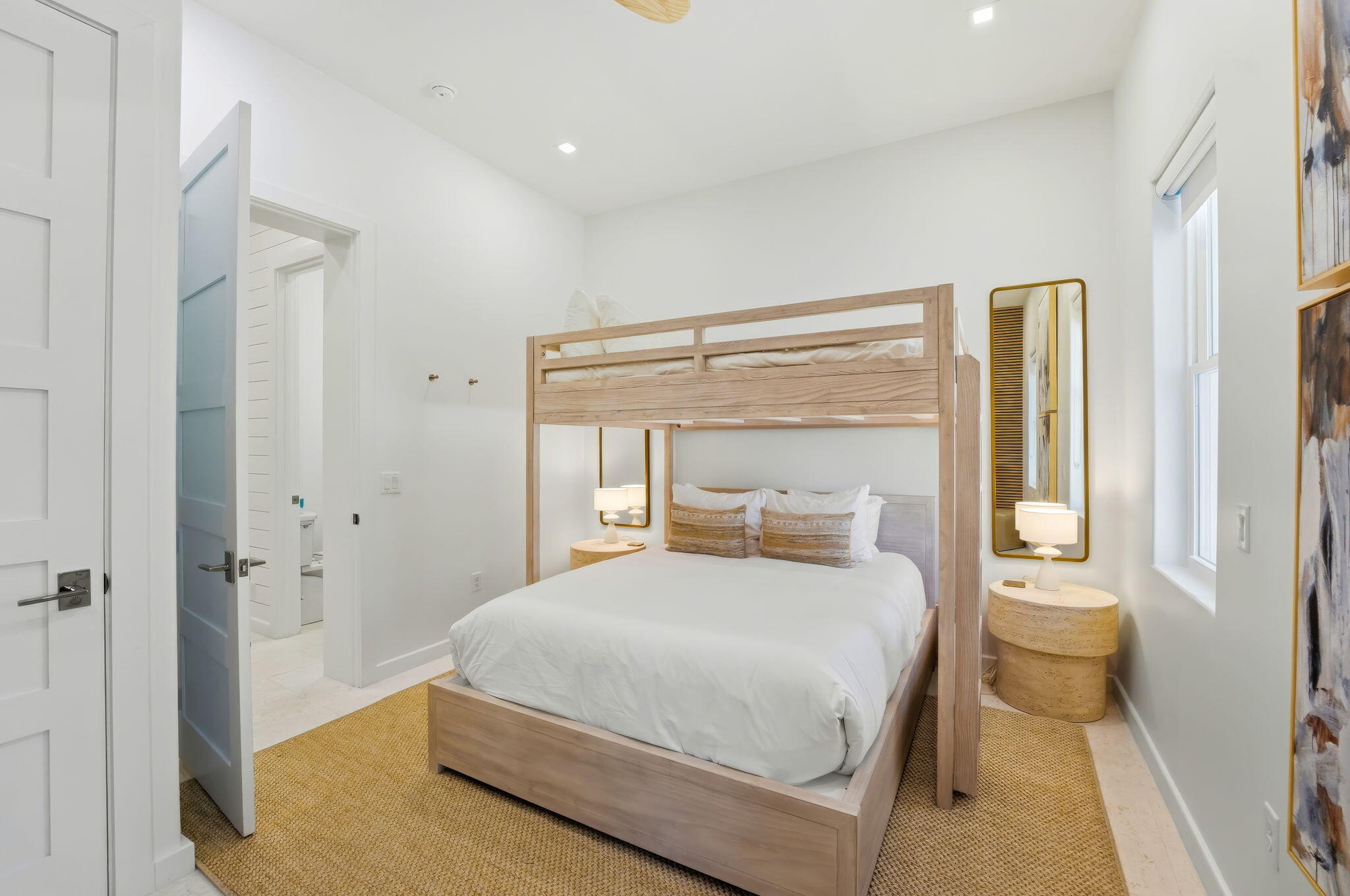 SEA WALK - Residential