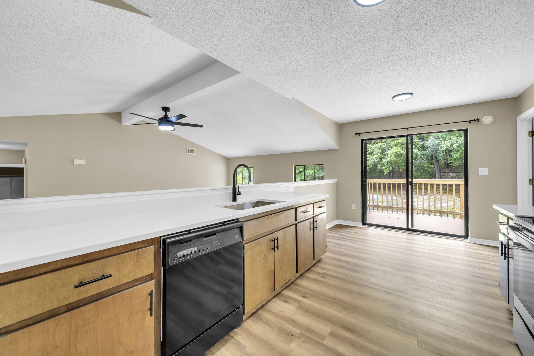 ROLLING HILLS ESTATES - Residential