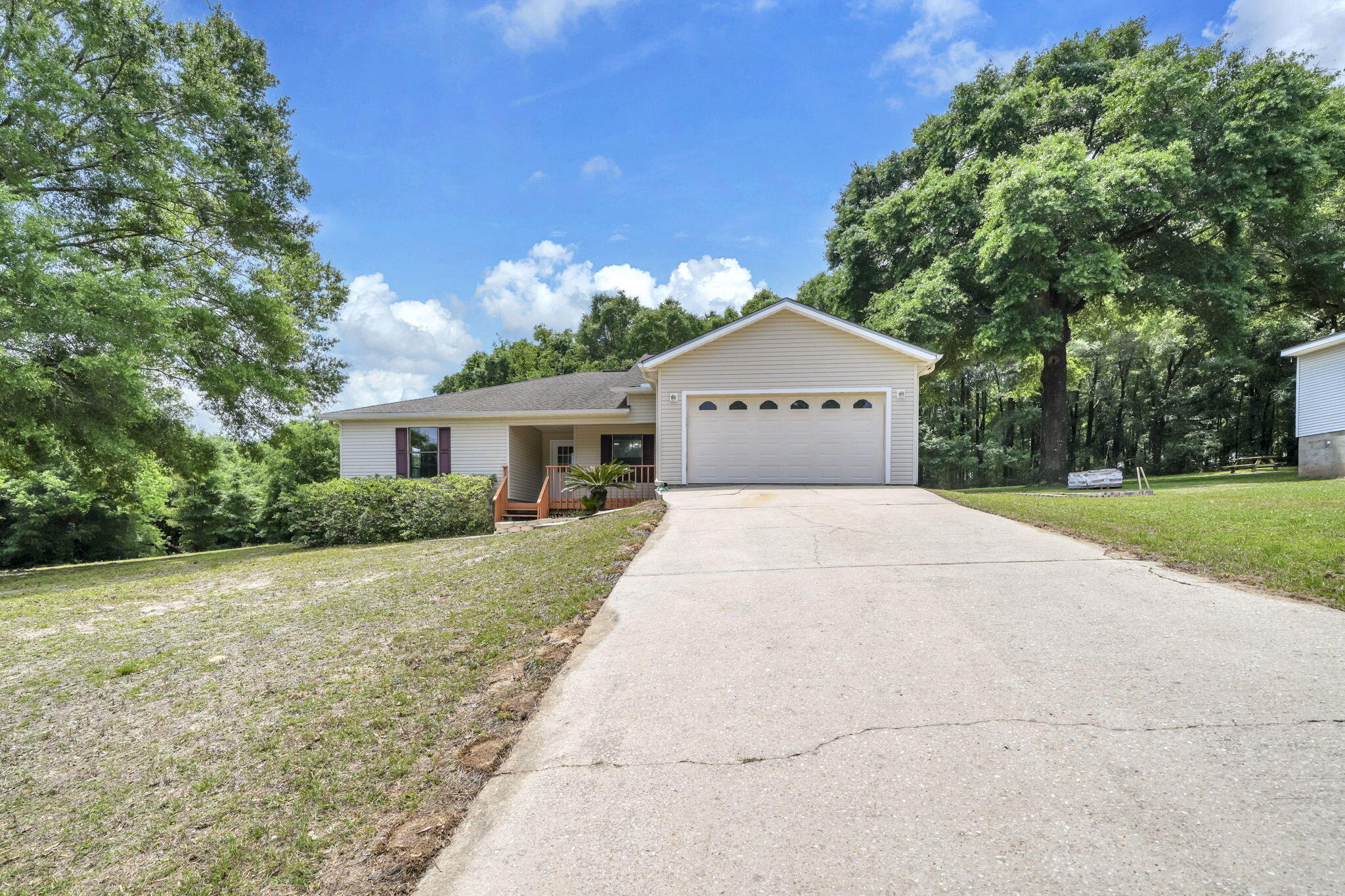 ROLLING HILLS ESTATES - Residential