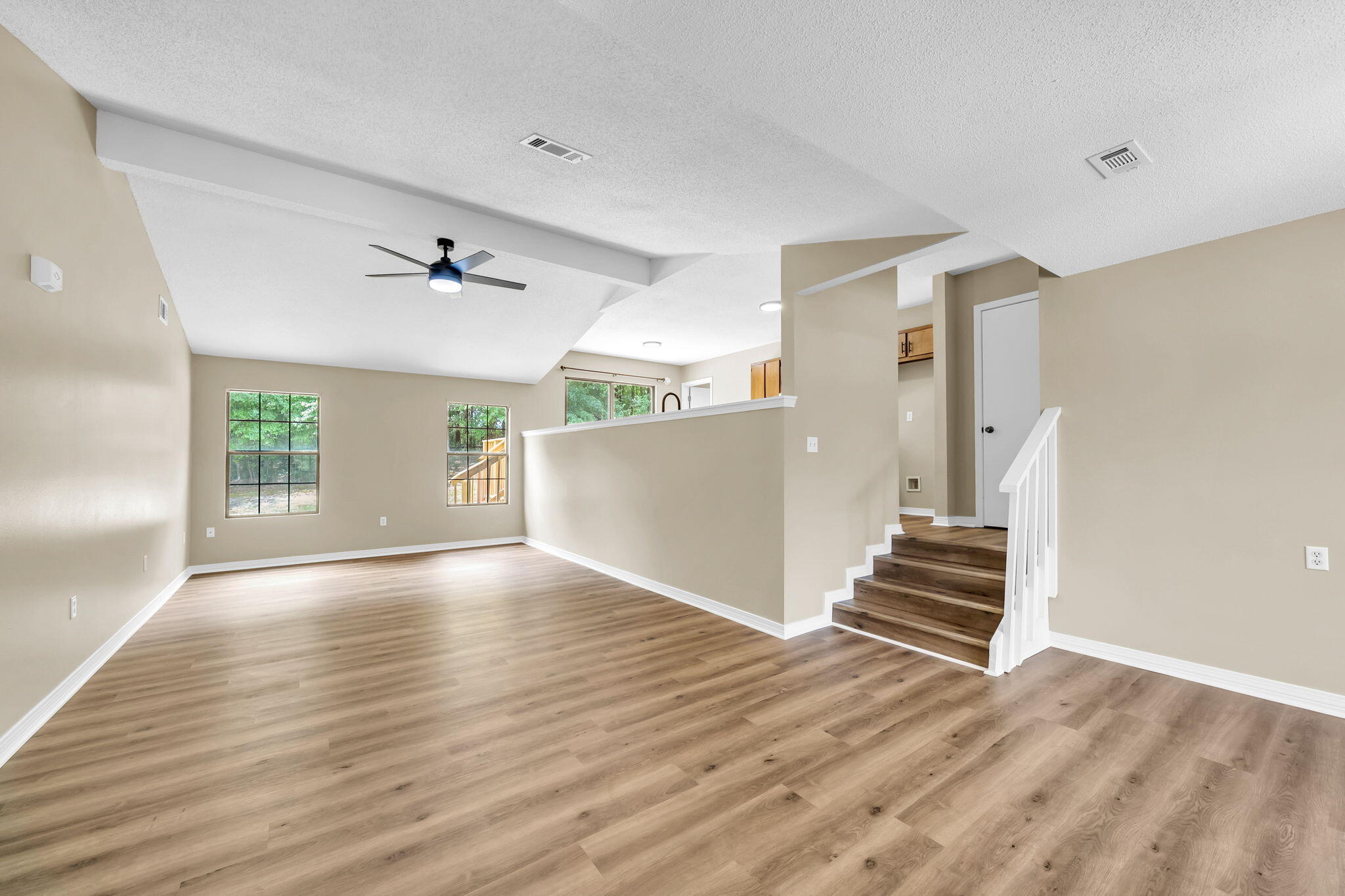 ROLLING HILLS ESTATES - Residential