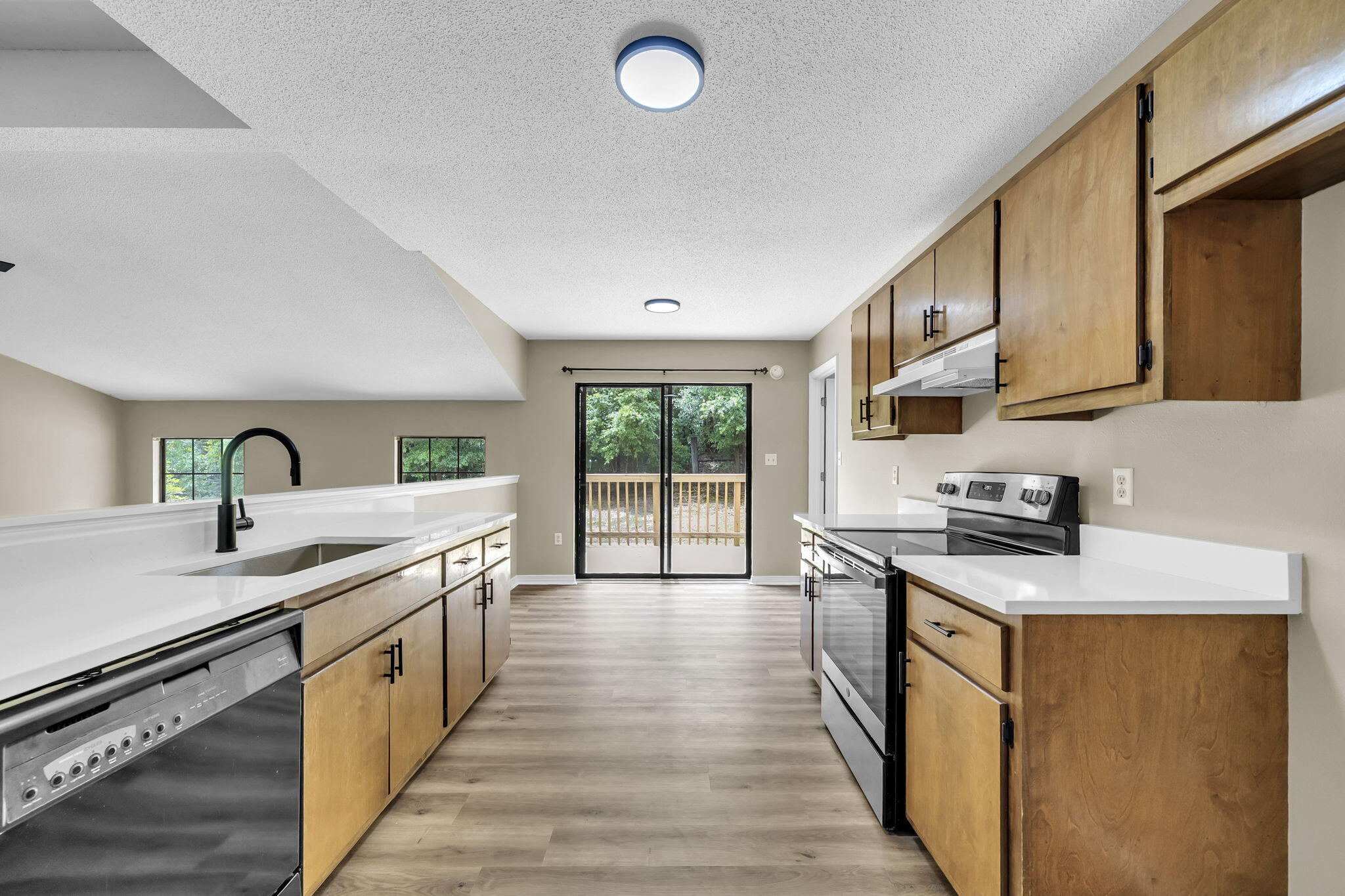 ROLLING HILLS ESTATES - Residential