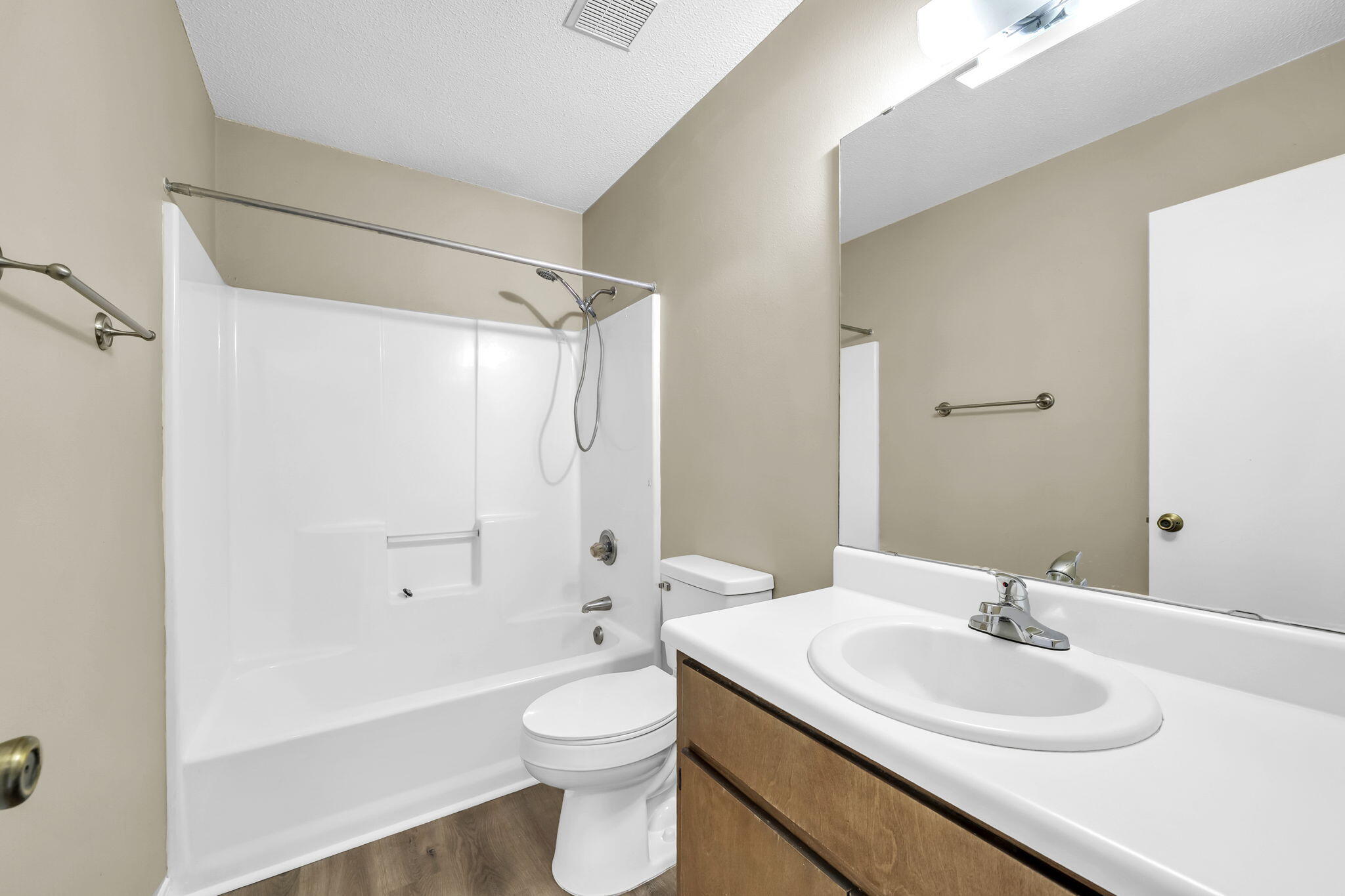 ROLLING HILLS ESTATES - Residential