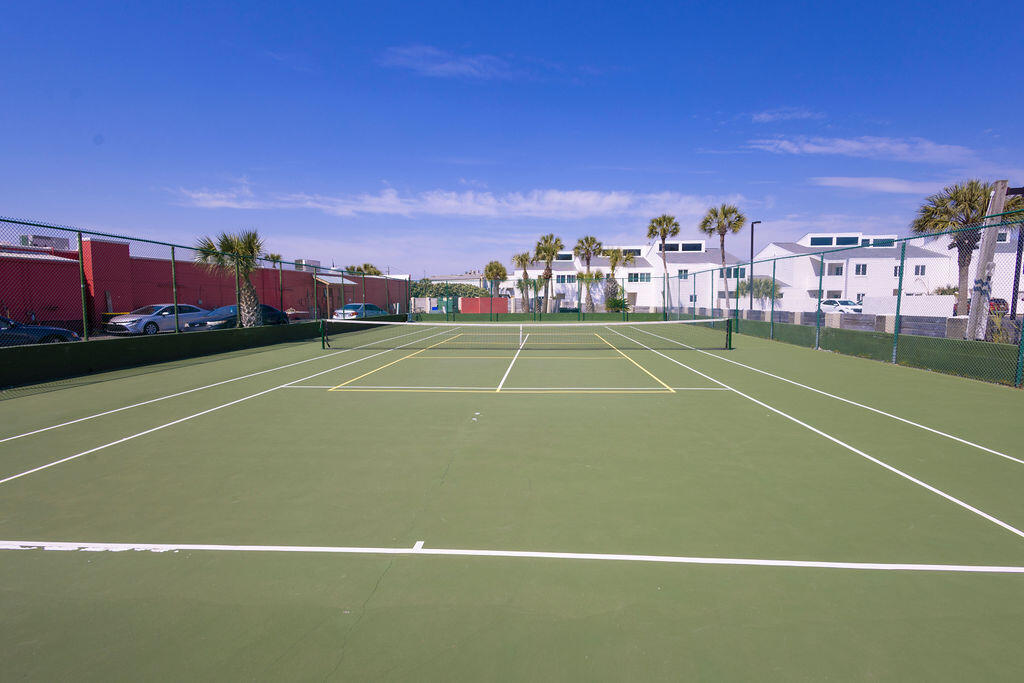 SHORELINE GARDENS T/H - Residential