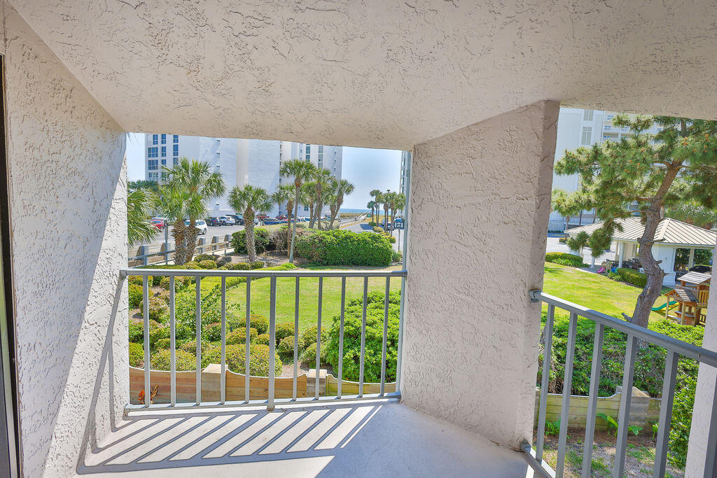 SHORELINE GARDENS T/H - Residential