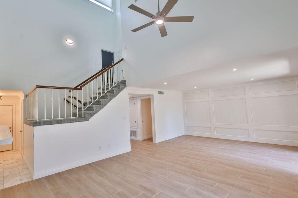 SHORELINE GARDENS T/H - Residential