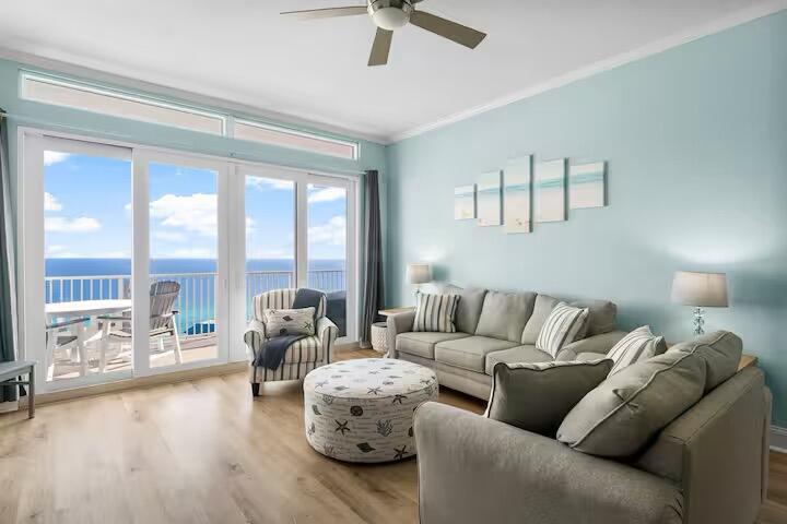 9860 S Thomas Drive UNIT 2010